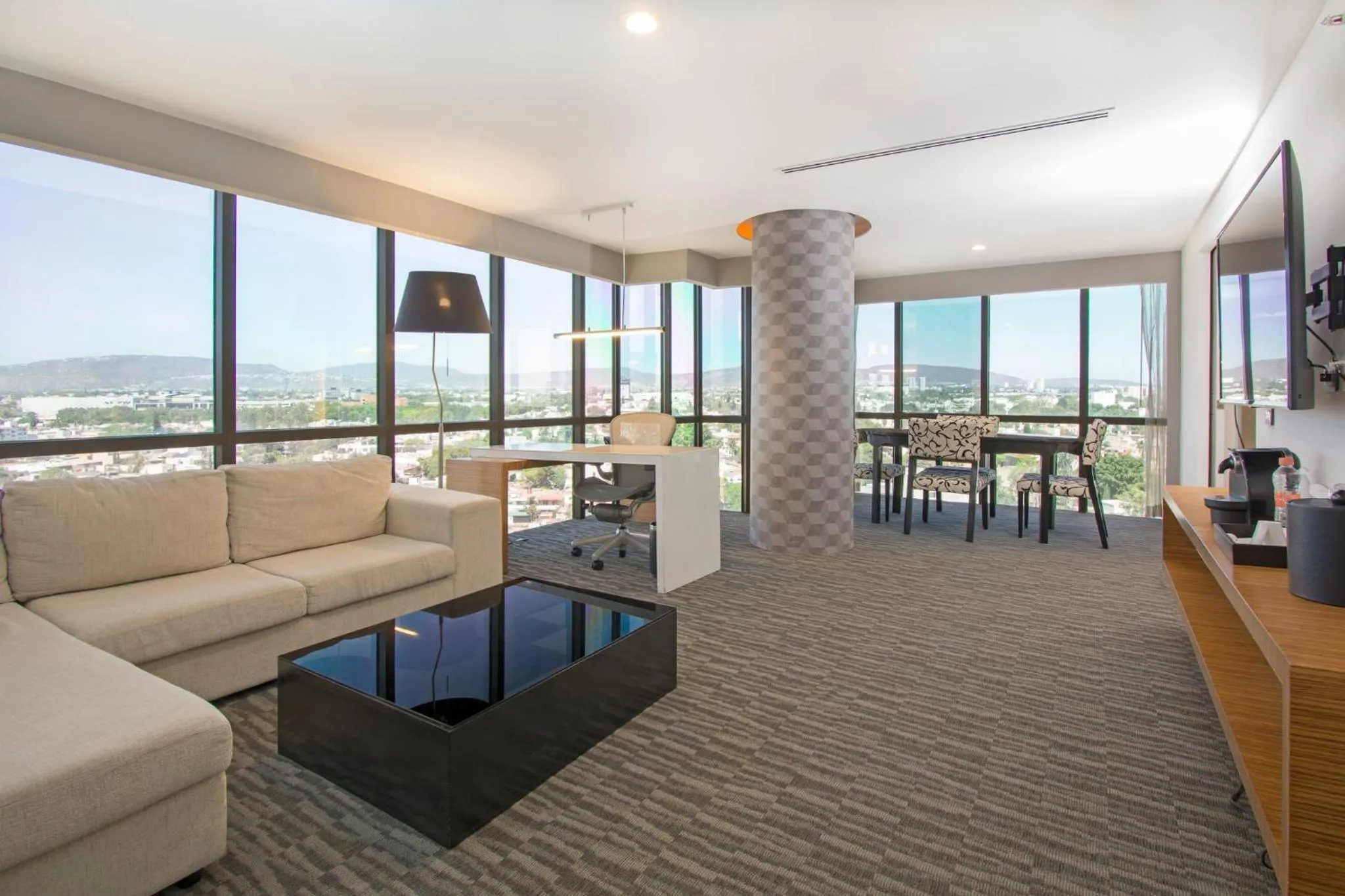 Photo of the whole room in Presidente InterContinental Guadalajara by IHG