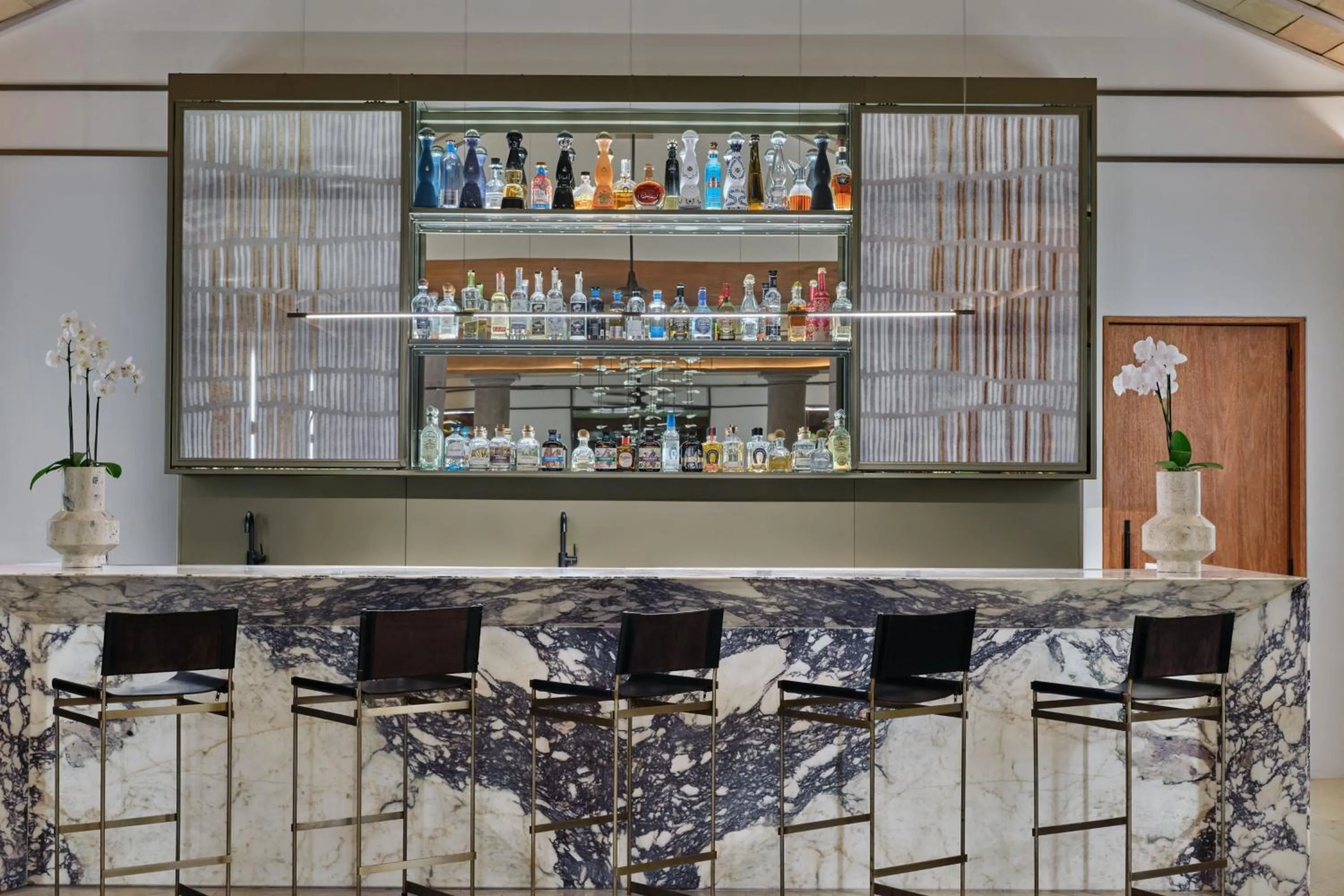 Lounge or bar in The St. Regis Punta Mita Resort