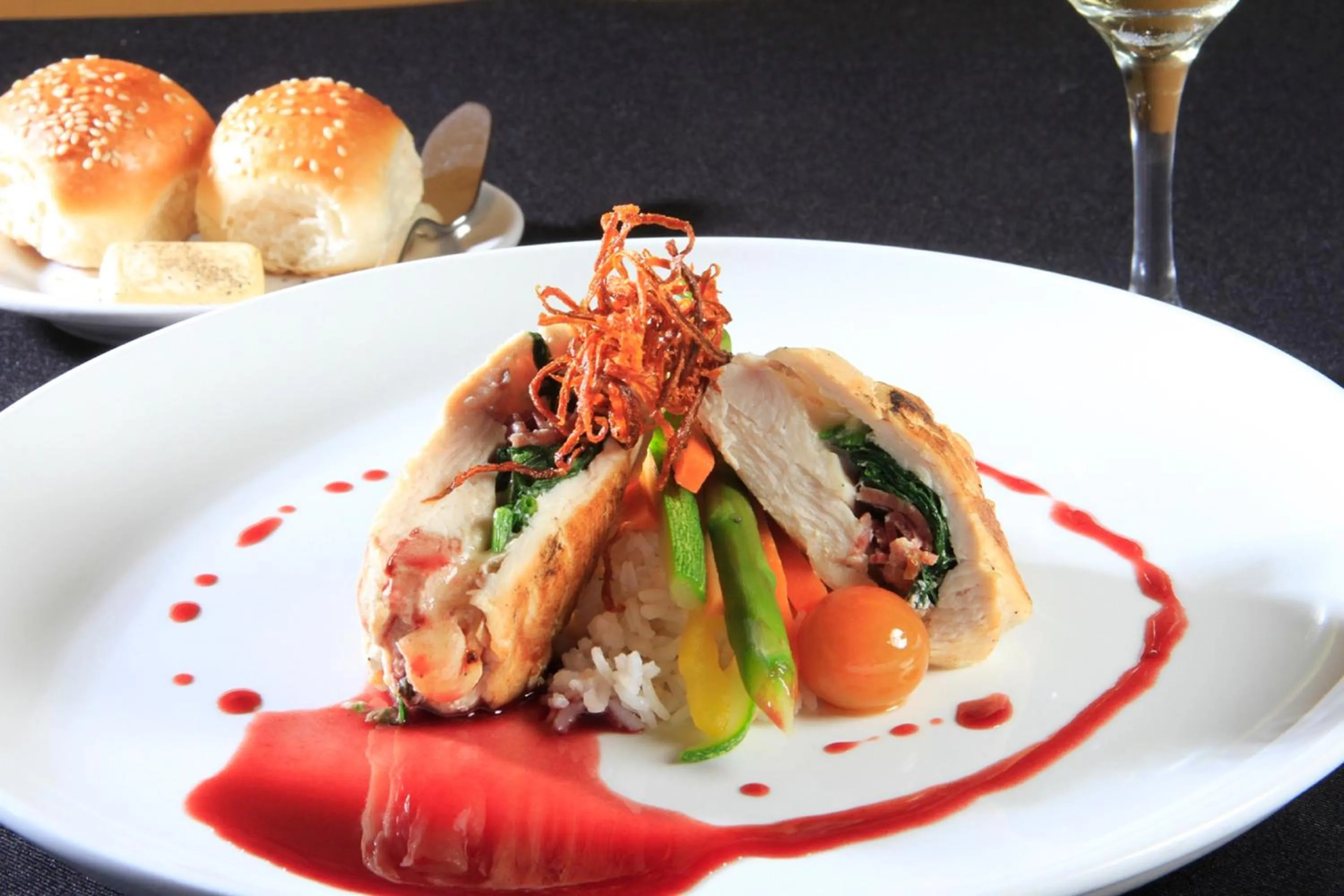 Restaurant/places to eat in Holiday Inn Monterrey-Parque Fundidora by IHG