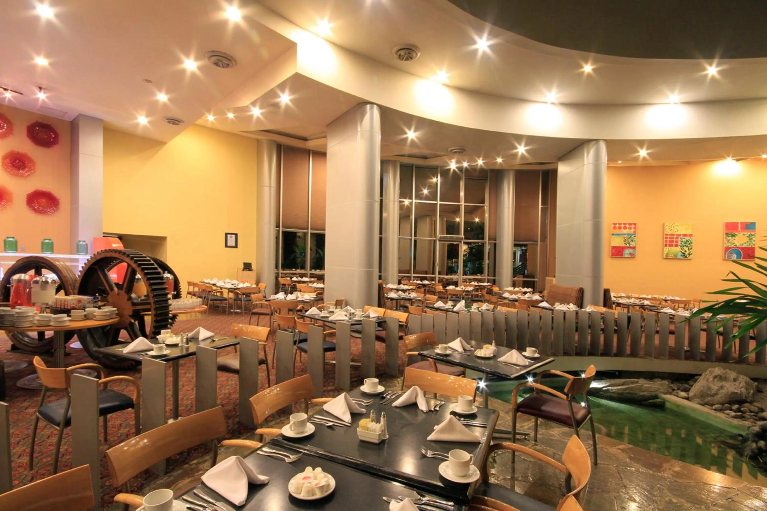 Breakfast in Holiday Inn Monterrey-Parque Fundidora by IHG