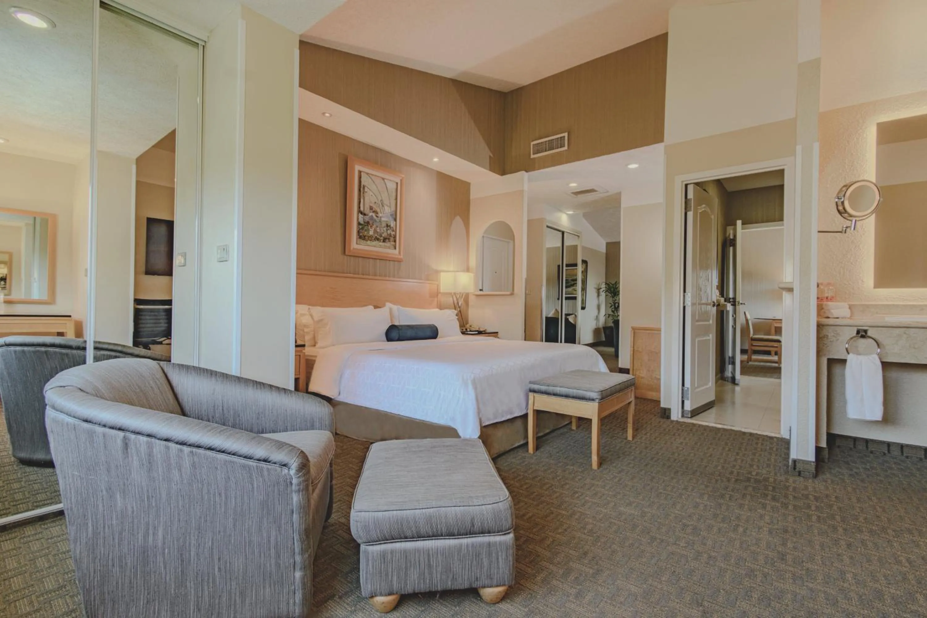 Bed in Holiday Inn Cuernavaca by IHG