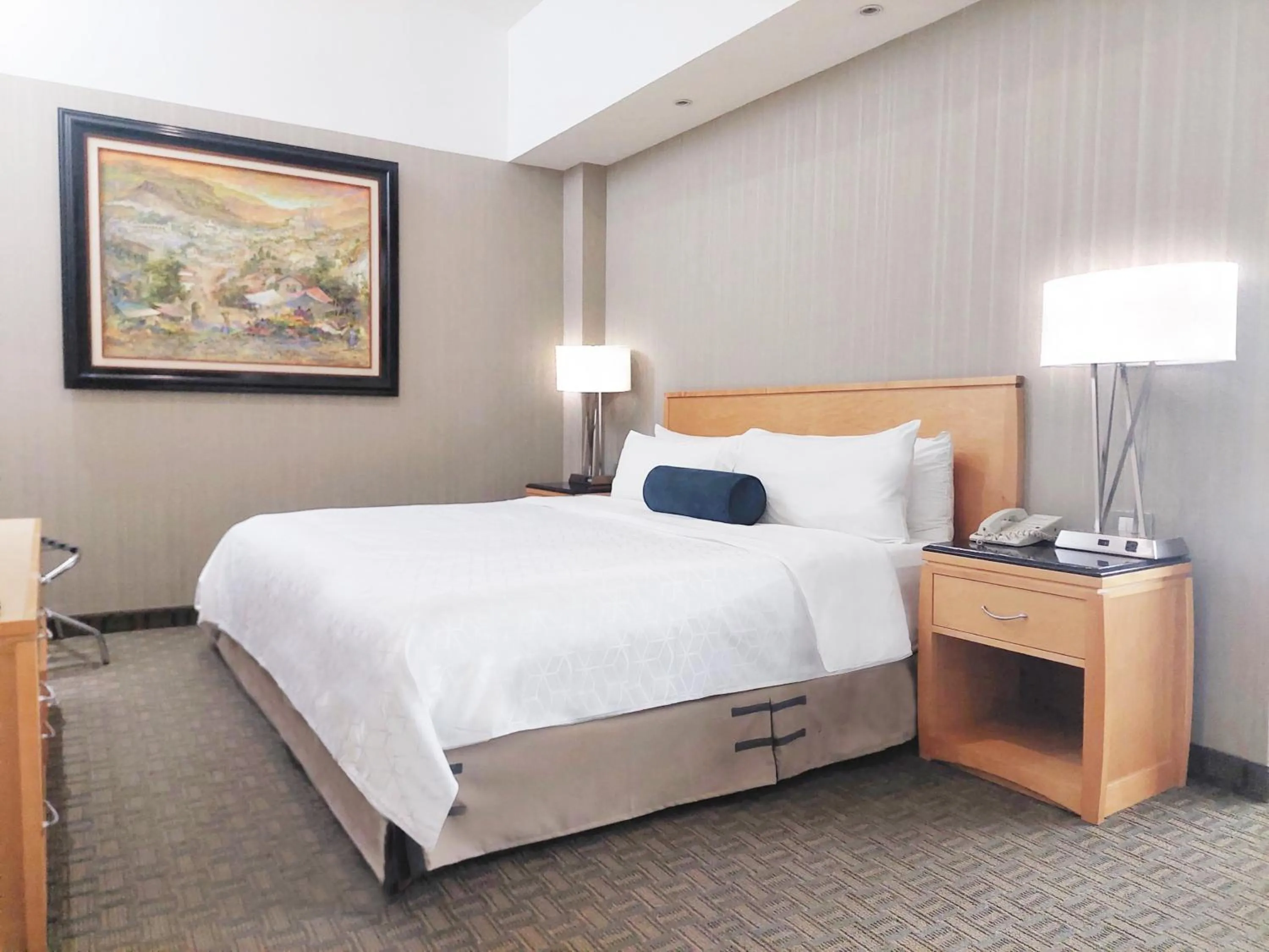 Bed in Holiday Inn Cuernavaca by IHG