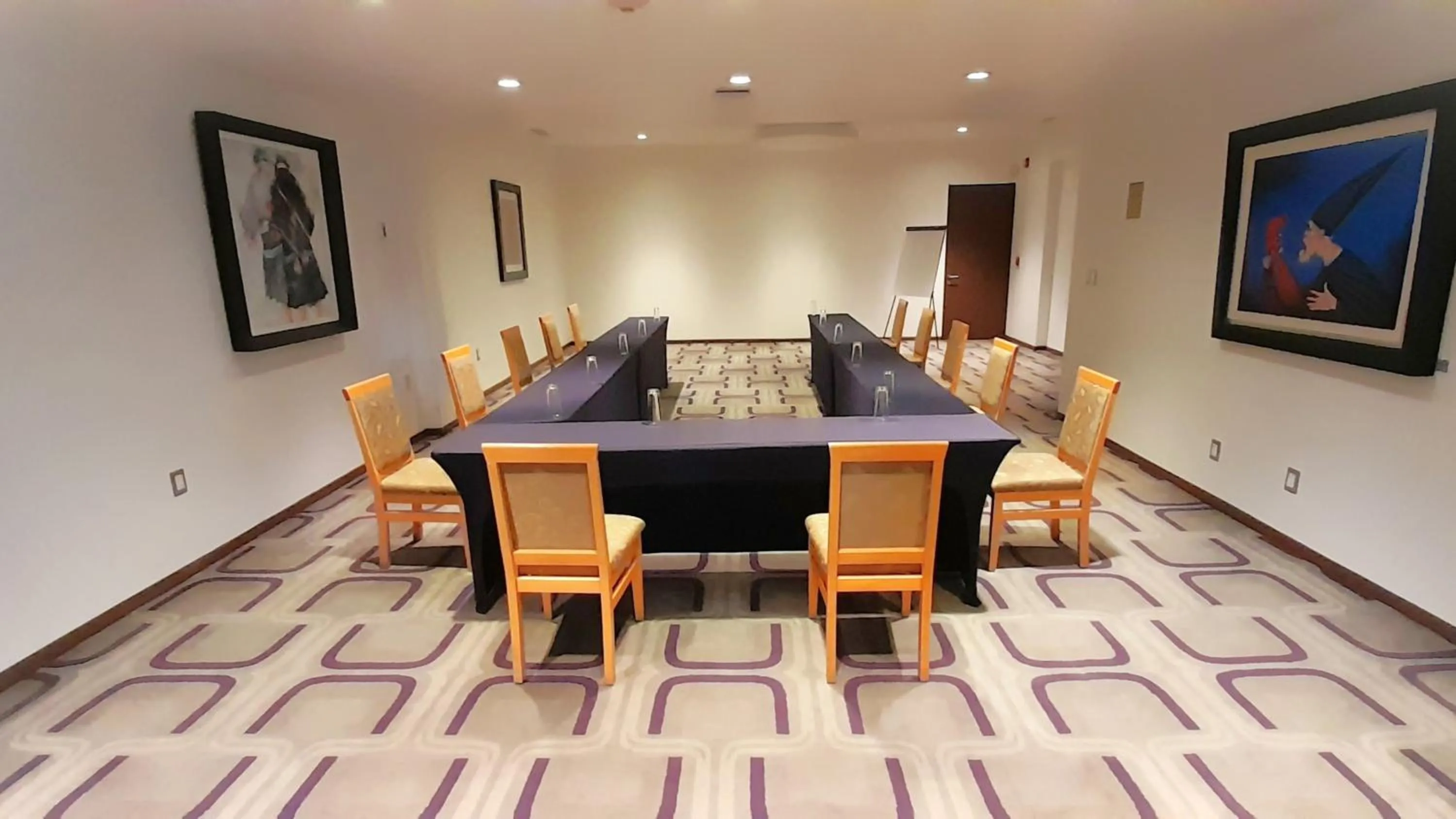 Meeting/conference room in Holiday Inn Cuernavaca by IHG