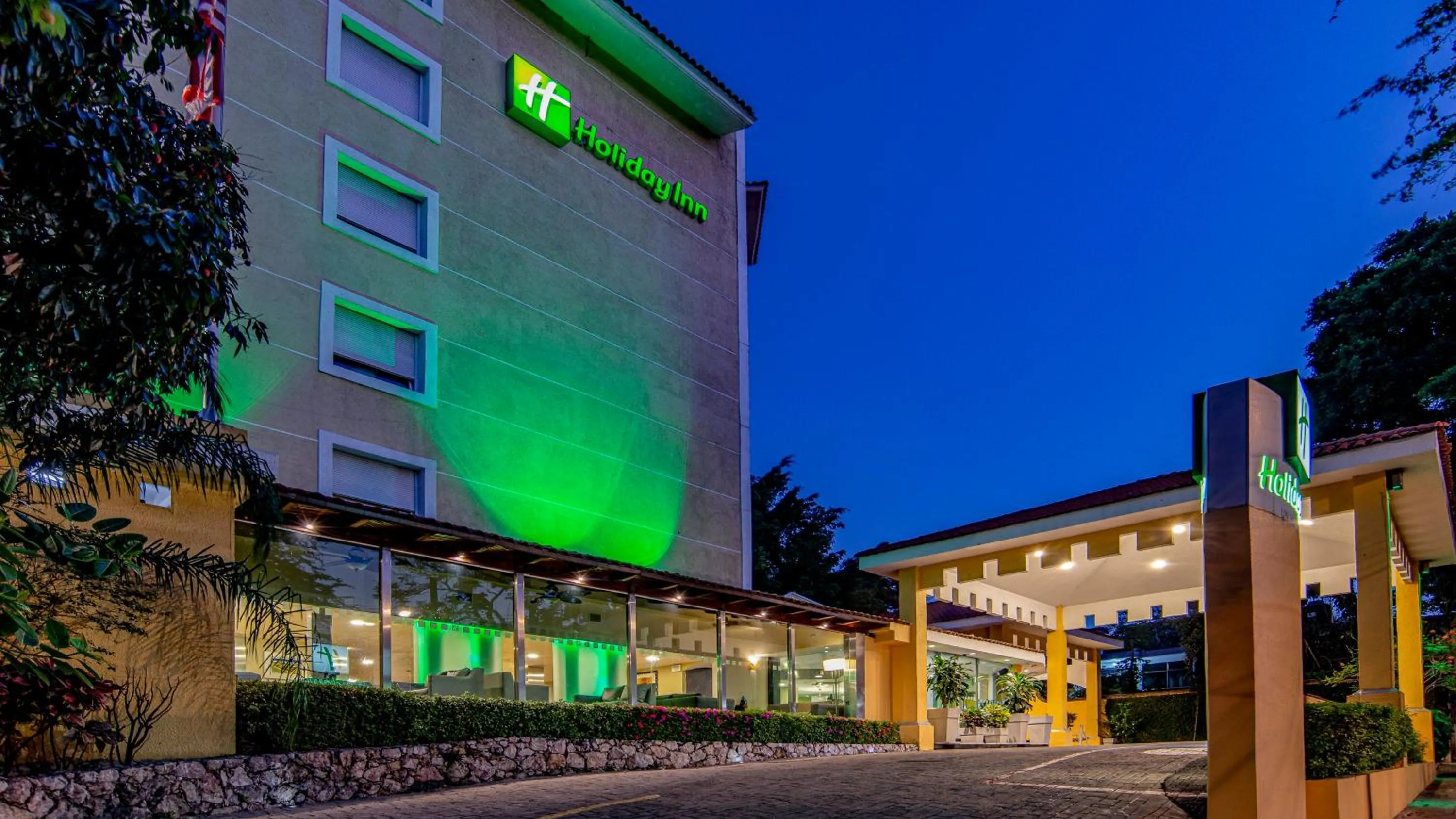 Property building in Holiday Inn Cuernavaca by IHG