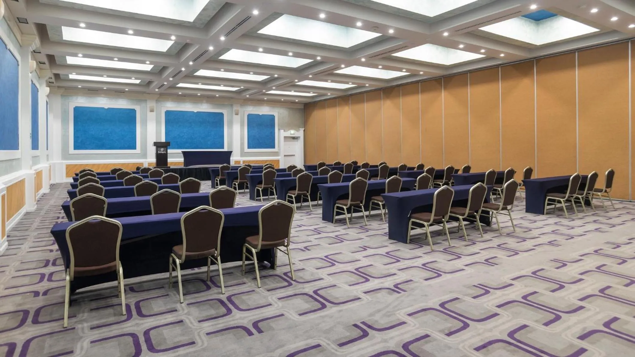 Meeting/conference room in Holiday Inn Cuernavaca by IHG