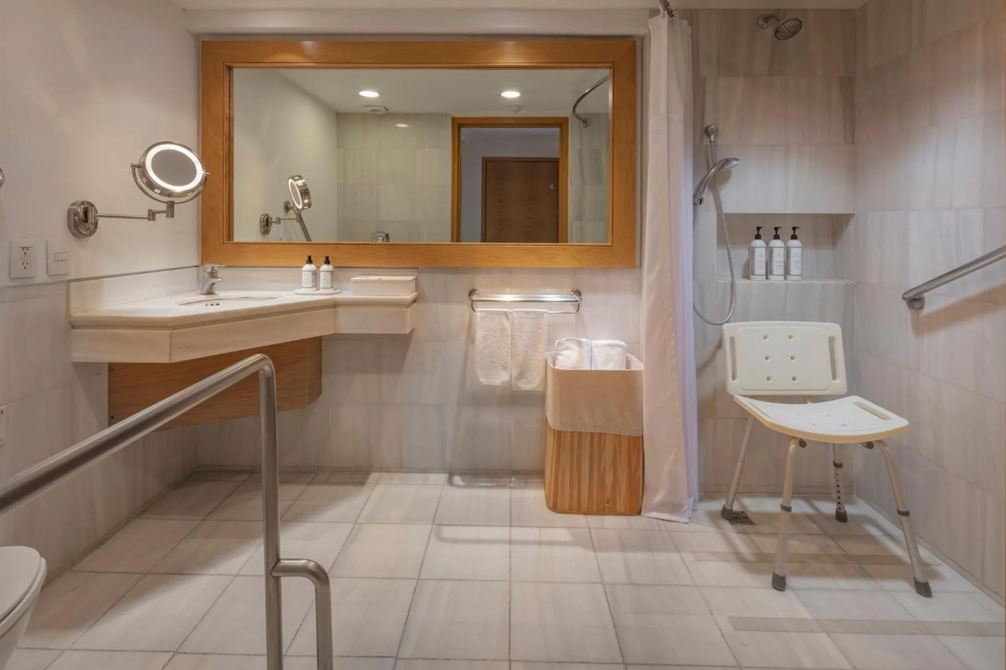 Photo of the whole room in Presidente InterContinental Puebla by IHG