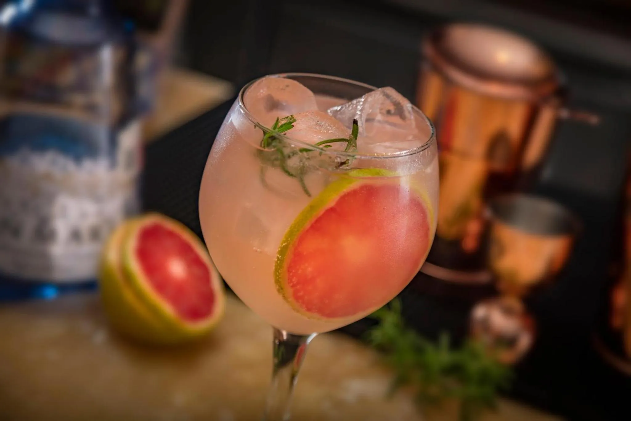 Lounge or bar in Presidente InterContinental Puebla by IHG