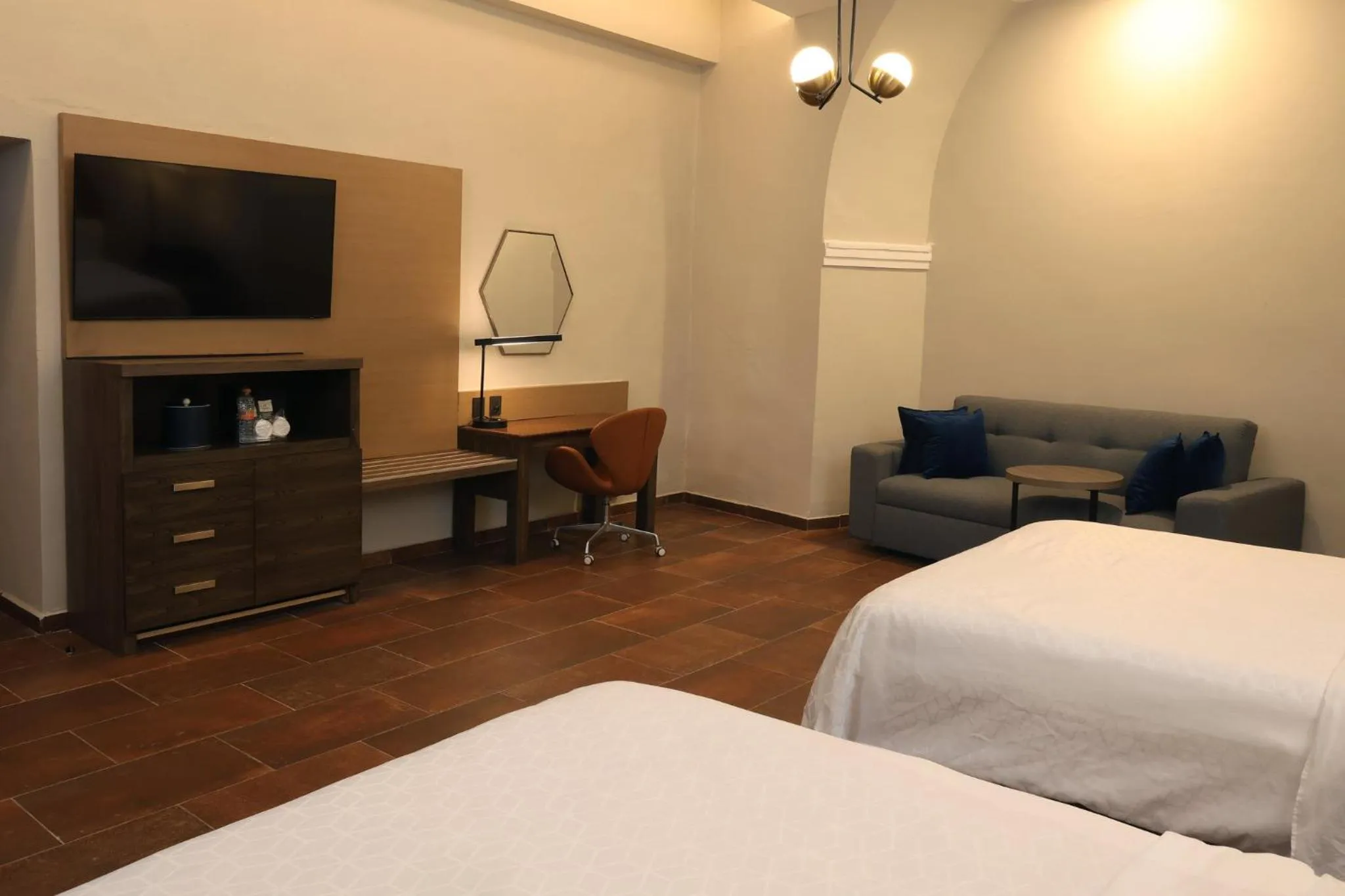 Photo of the whole room, Bed in Holiday Inn Express Veracruz Centro Historico by IHG