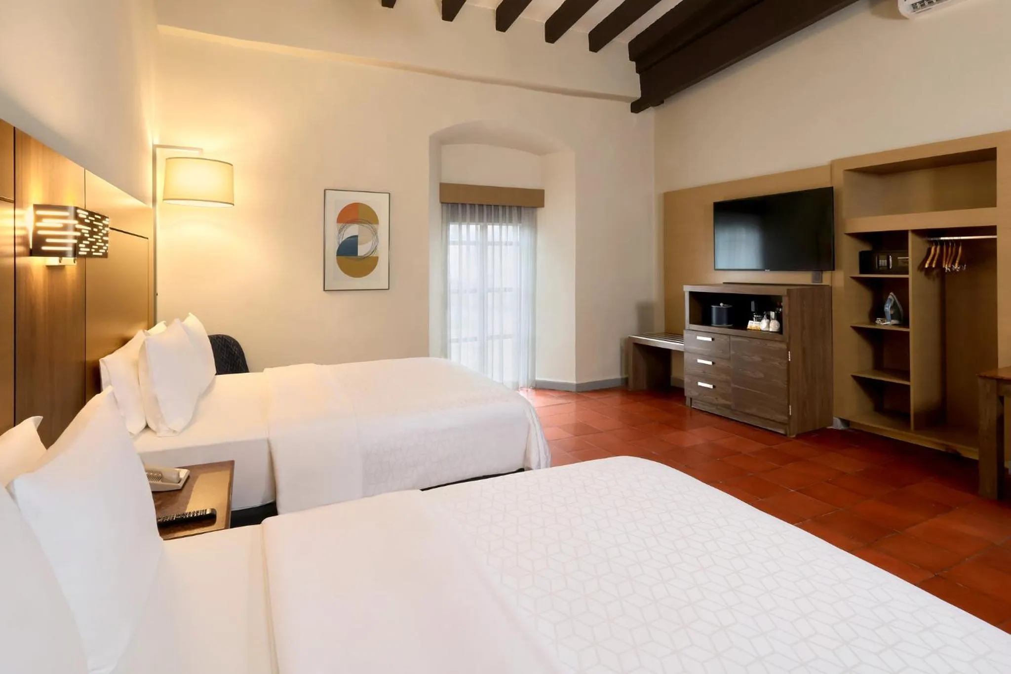 Photo of the whole room, Bed in Holiday Inn Express Veracruz Centro Historico by IHG