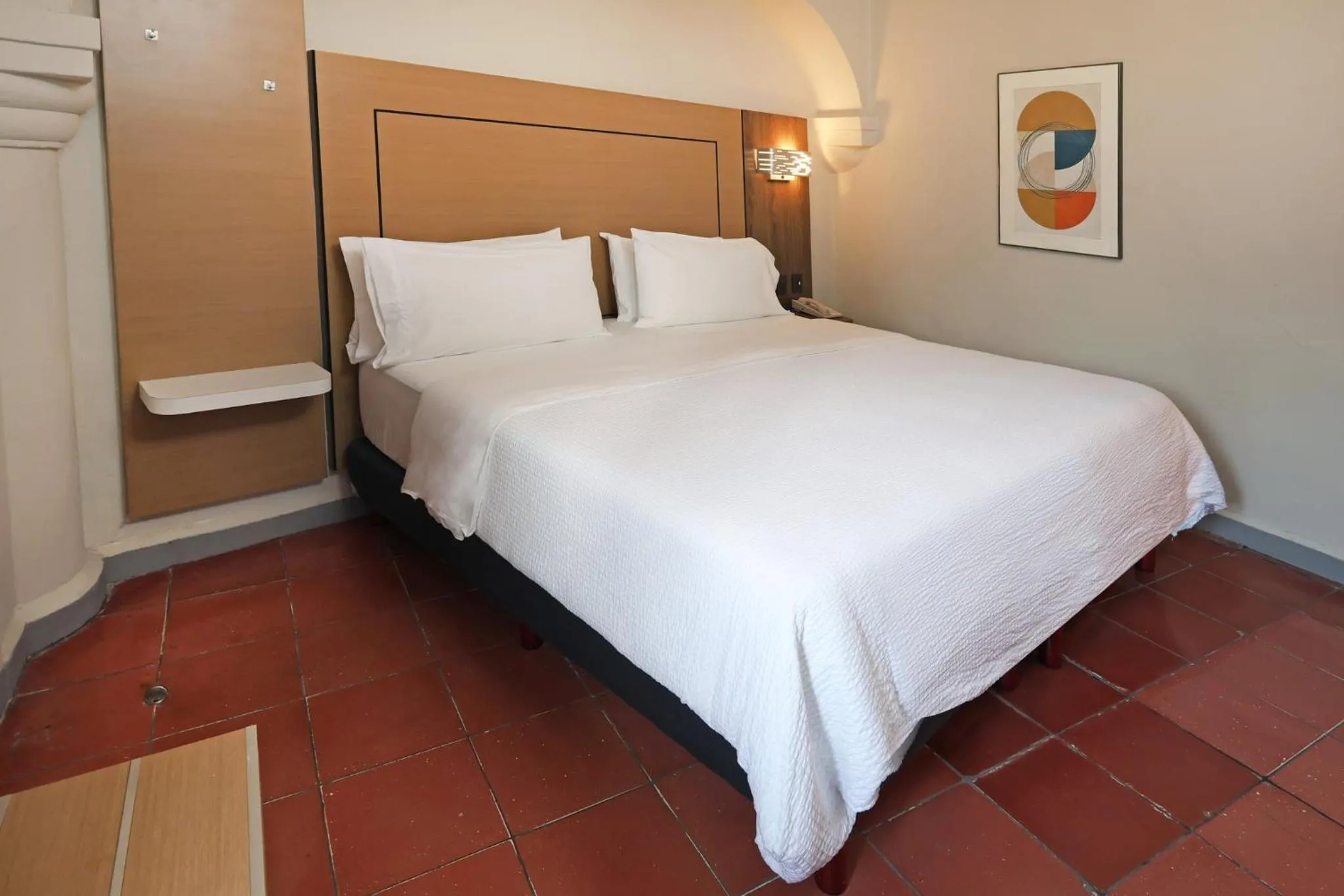 Photo of the whole room, Bed in Holiday Inn Express Veracruz Centro Historico by IHG