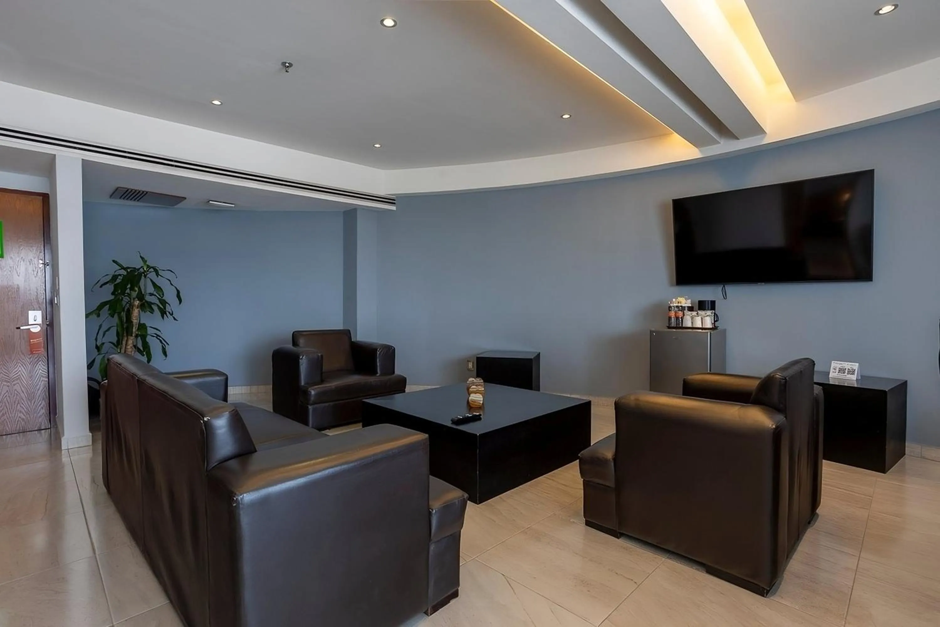 Photo of the whole room in Holiday Inn Puebla Finsa by IHG