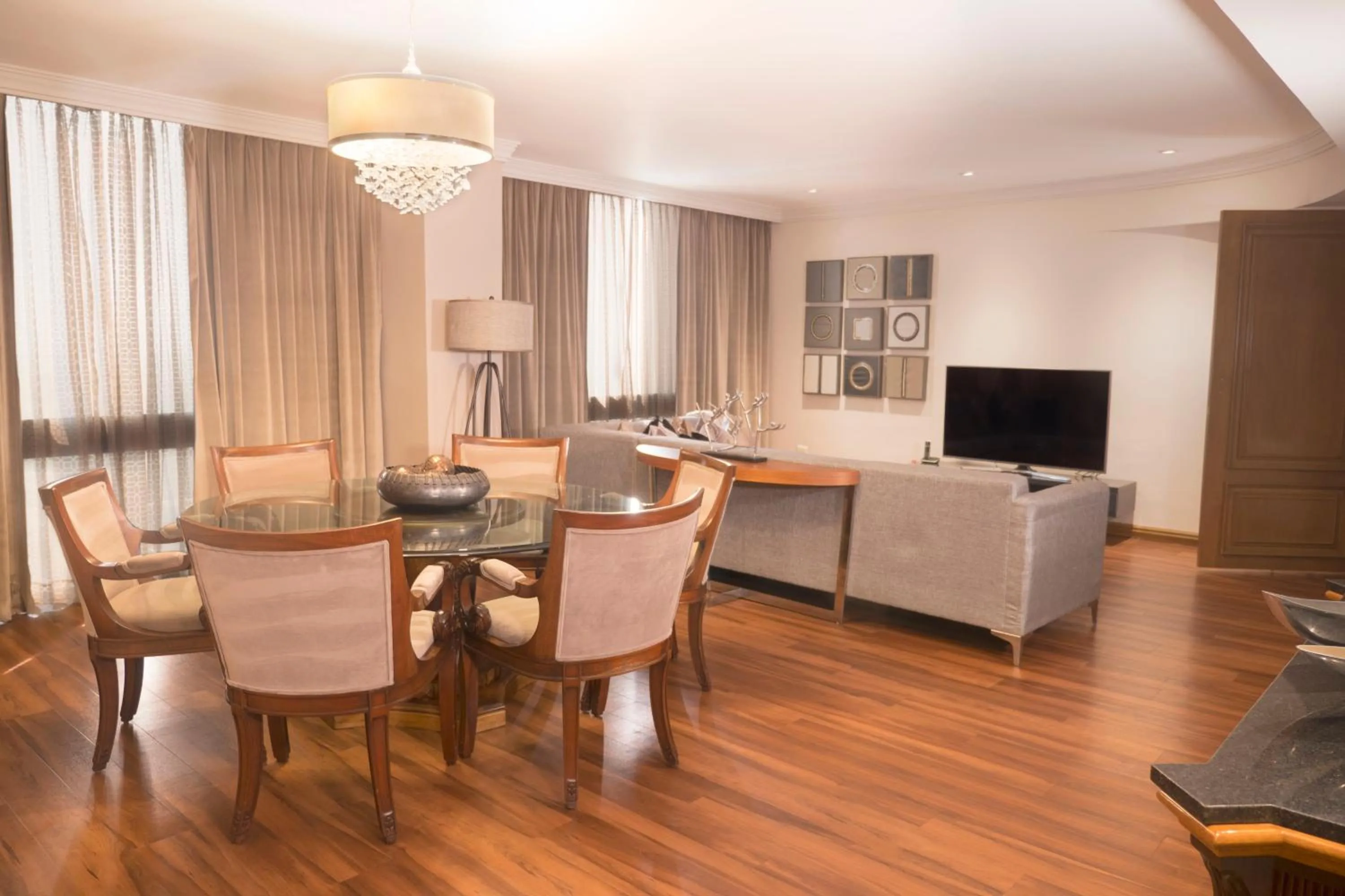 Photo of the whole room in Crowne Plaza Hotel Monterrey by IHG