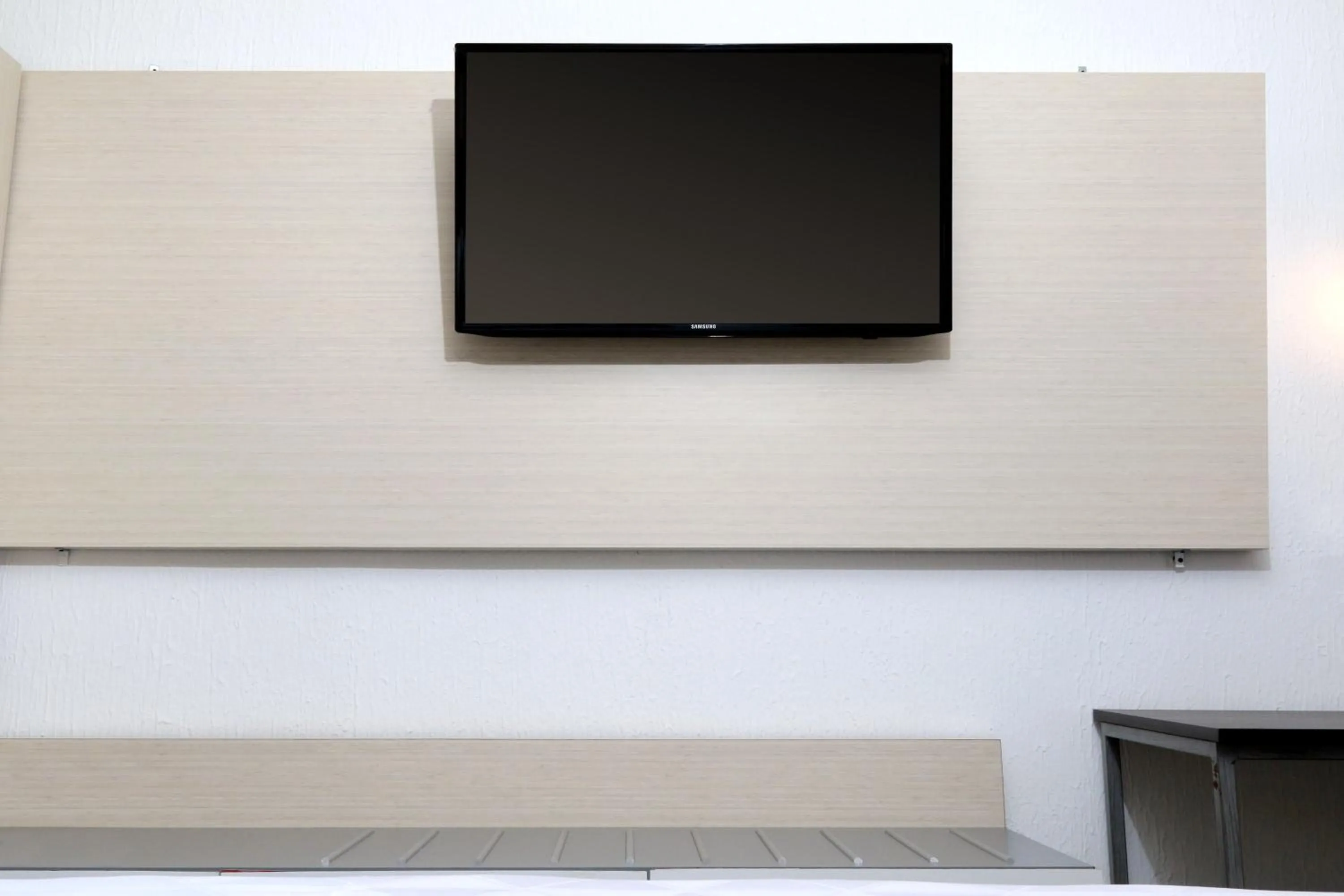 TV and multimedia in Holiday Inn Queretaro Zona Diamante by IHG