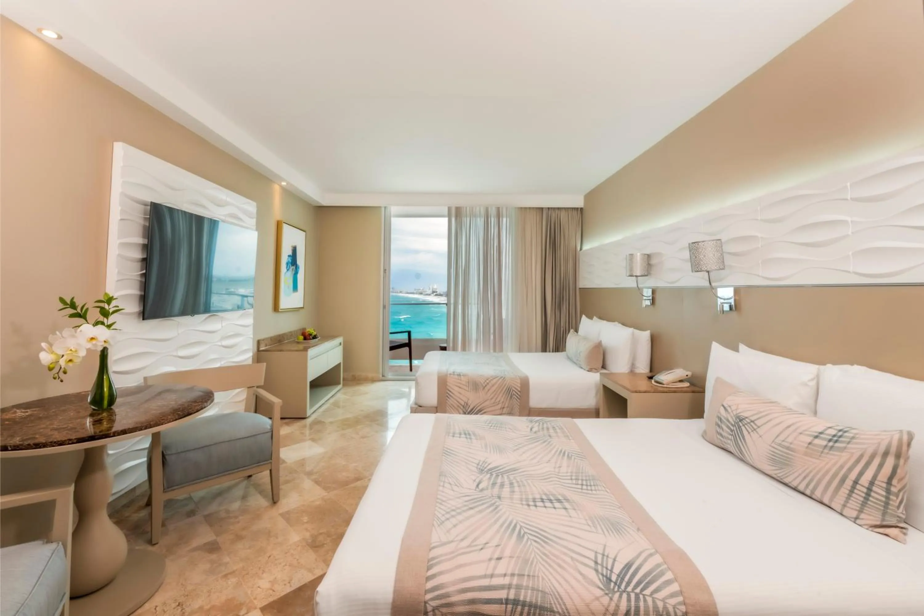 Bed in Krystal Grand Cancun All Inclusive