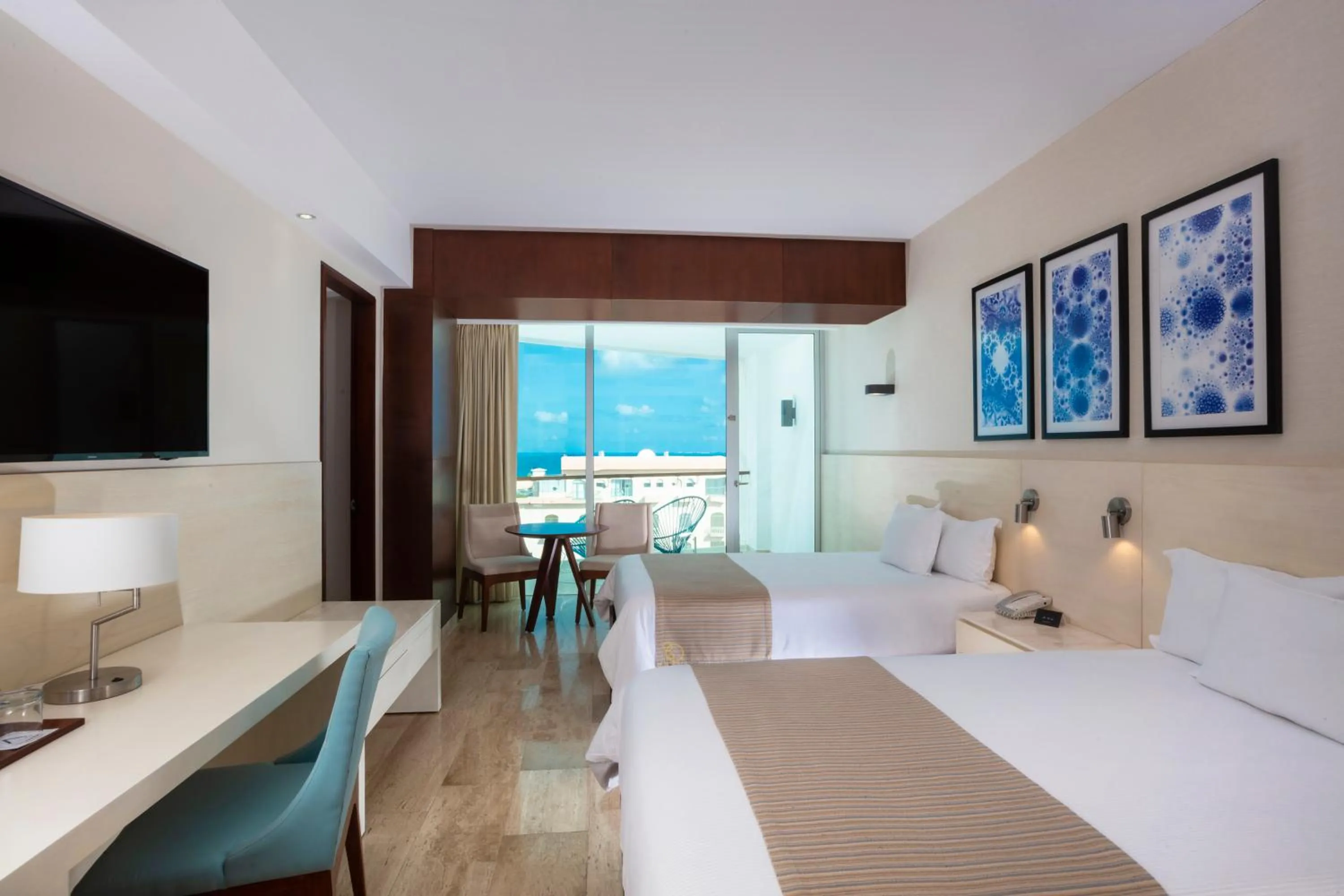 Bed in Krystal Grand Cancun All Inclusive