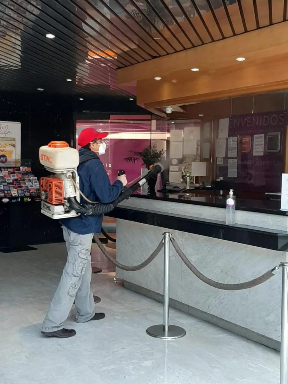 Lobby or reception in WeEnjoy Hotels Grand Prix Aeropuerto CDMX