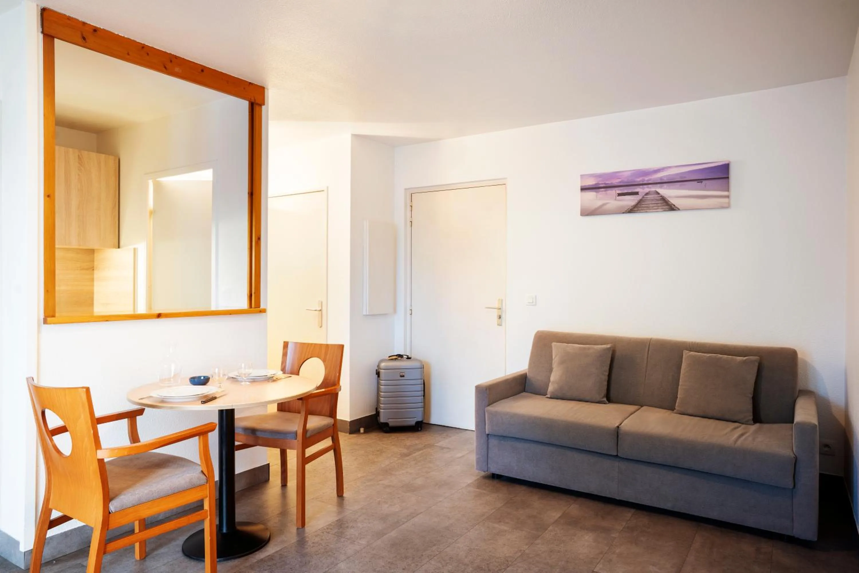 Living room in Séjours & Affaires Annecy Le Pont Neuf