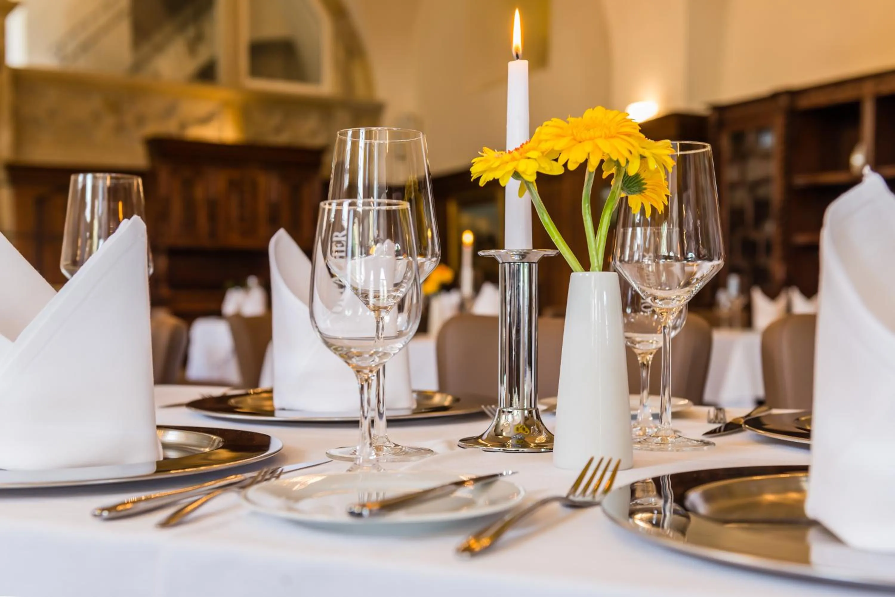 Restaurant/places to eat in Schloss Purschenstein