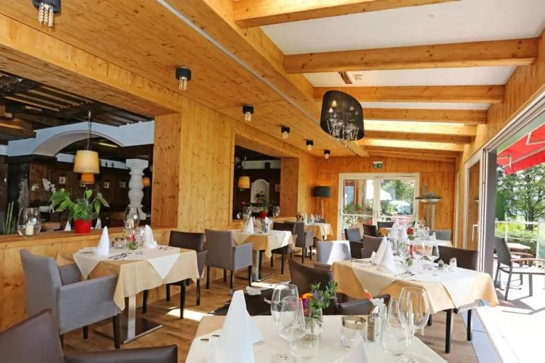 Restaurant/places to eat in Landhaus Ramsau