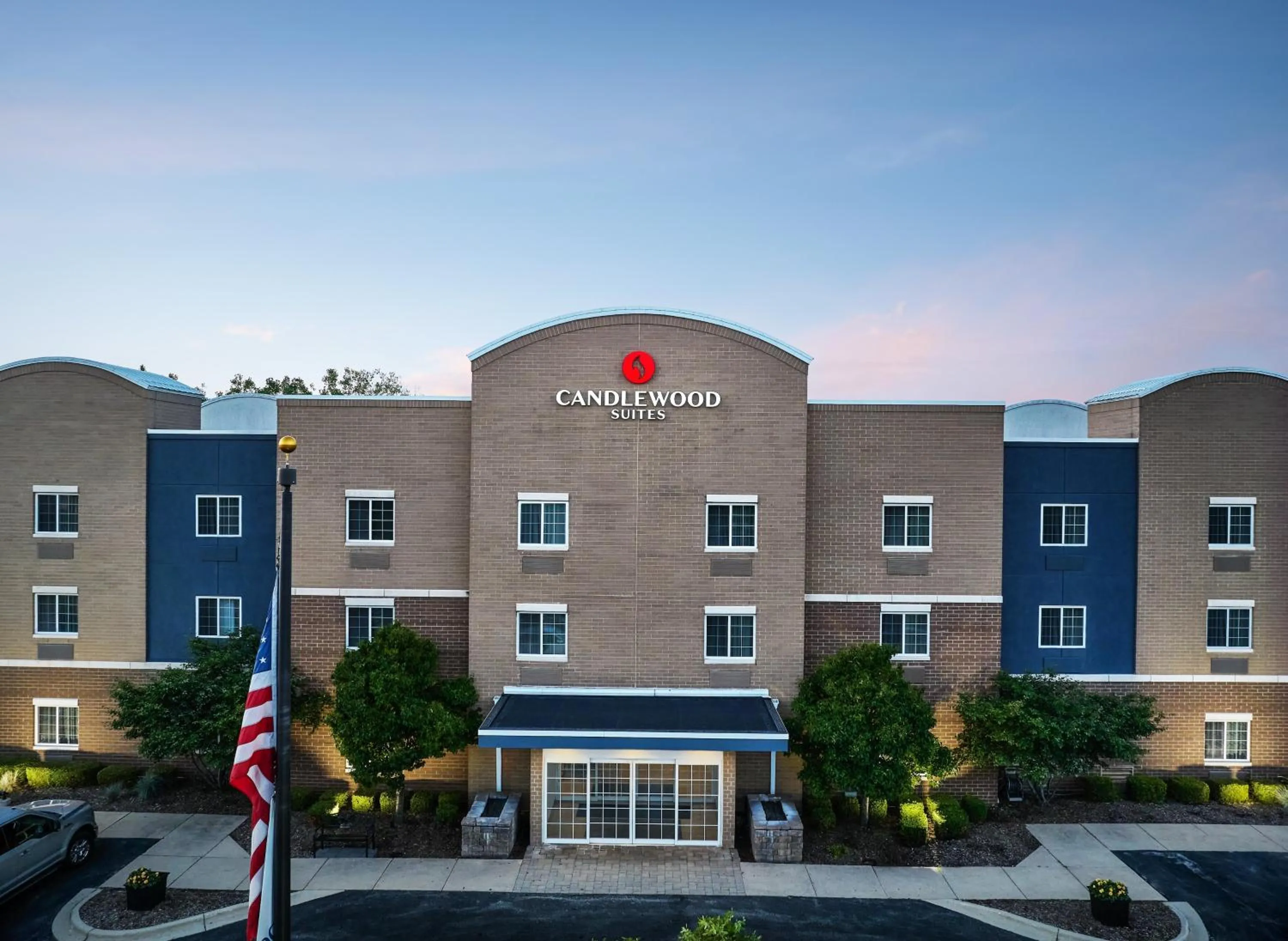 Property building in Candlewood Suites Milwaukee Airport - Oak Creek by IHG