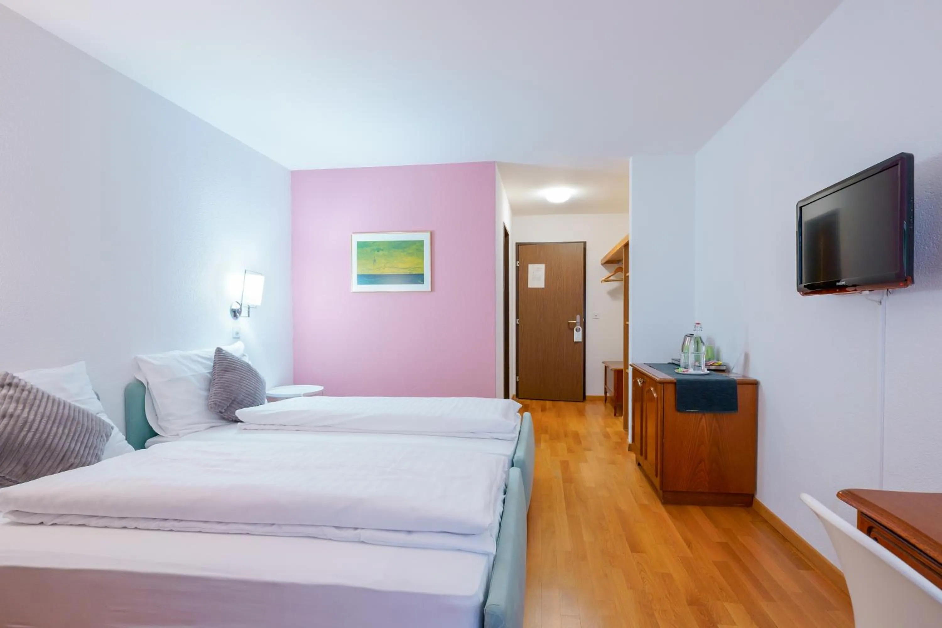 Photo of the whole room, Bed in Hôtel du Grand-Pré