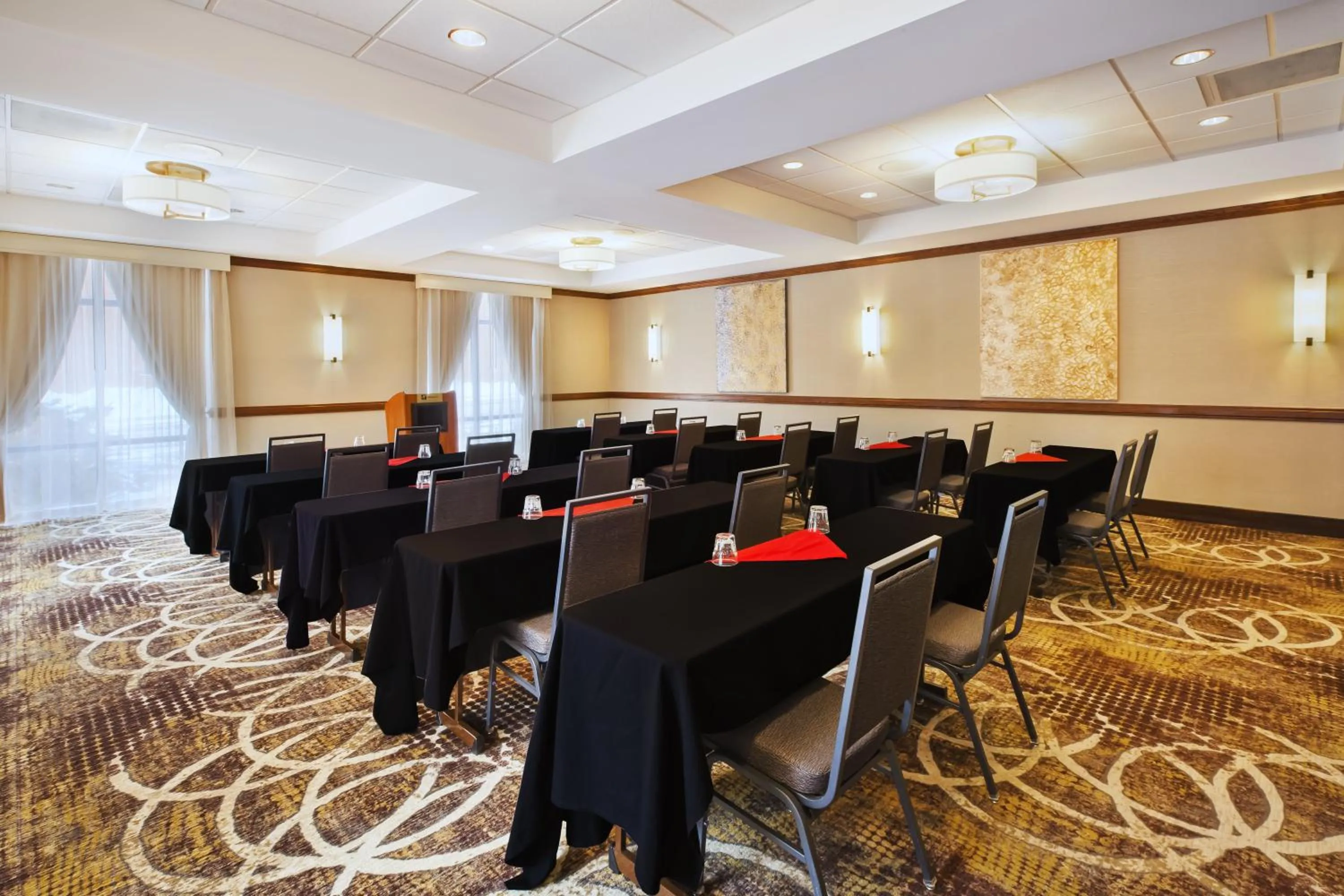 Meeting/conference room in DoubleTree by Hilton Rapid City Downtown Convention Center