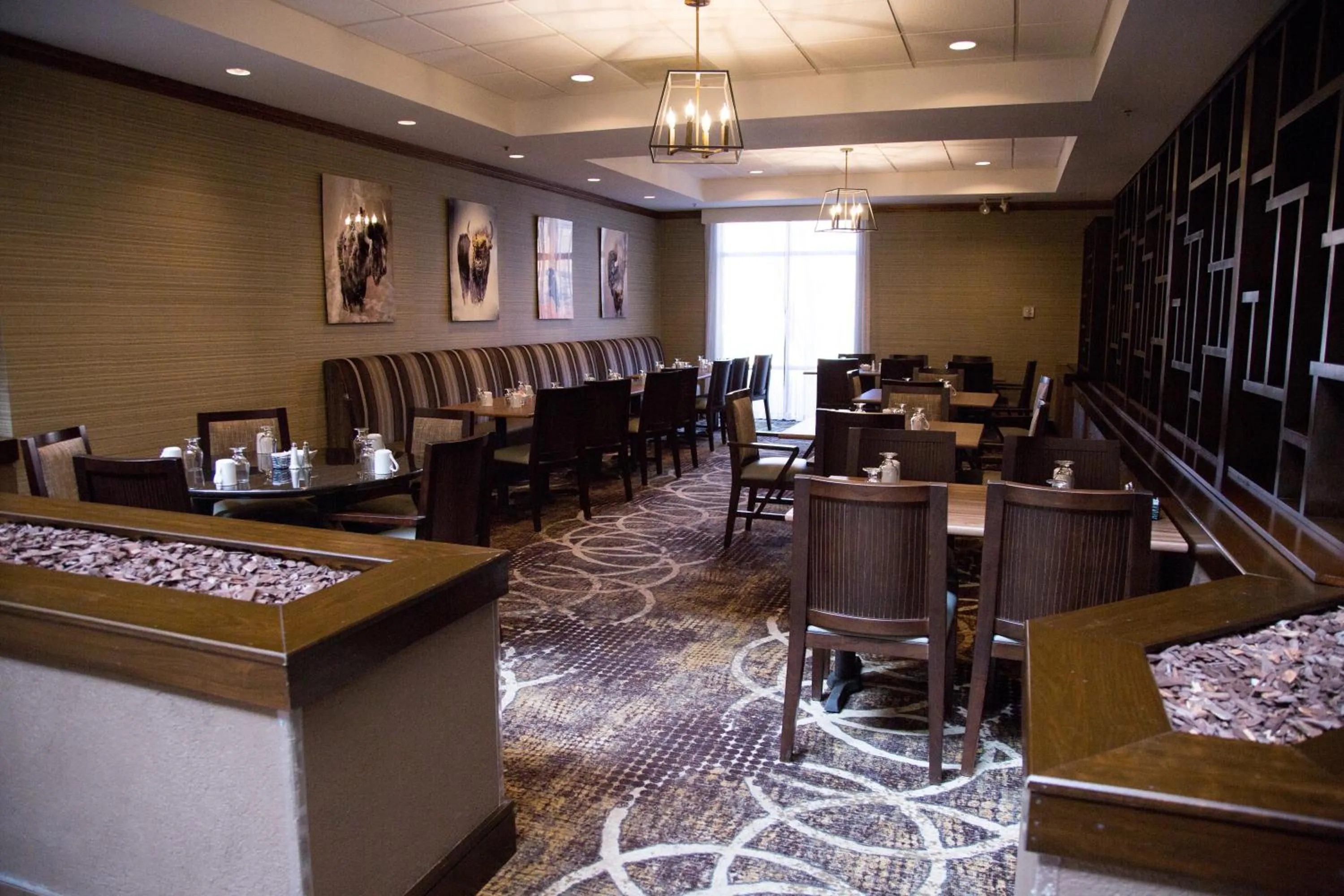 Restaurant/places to eat in DoubleTree by Hilton Rapid City Downtown Convention Center