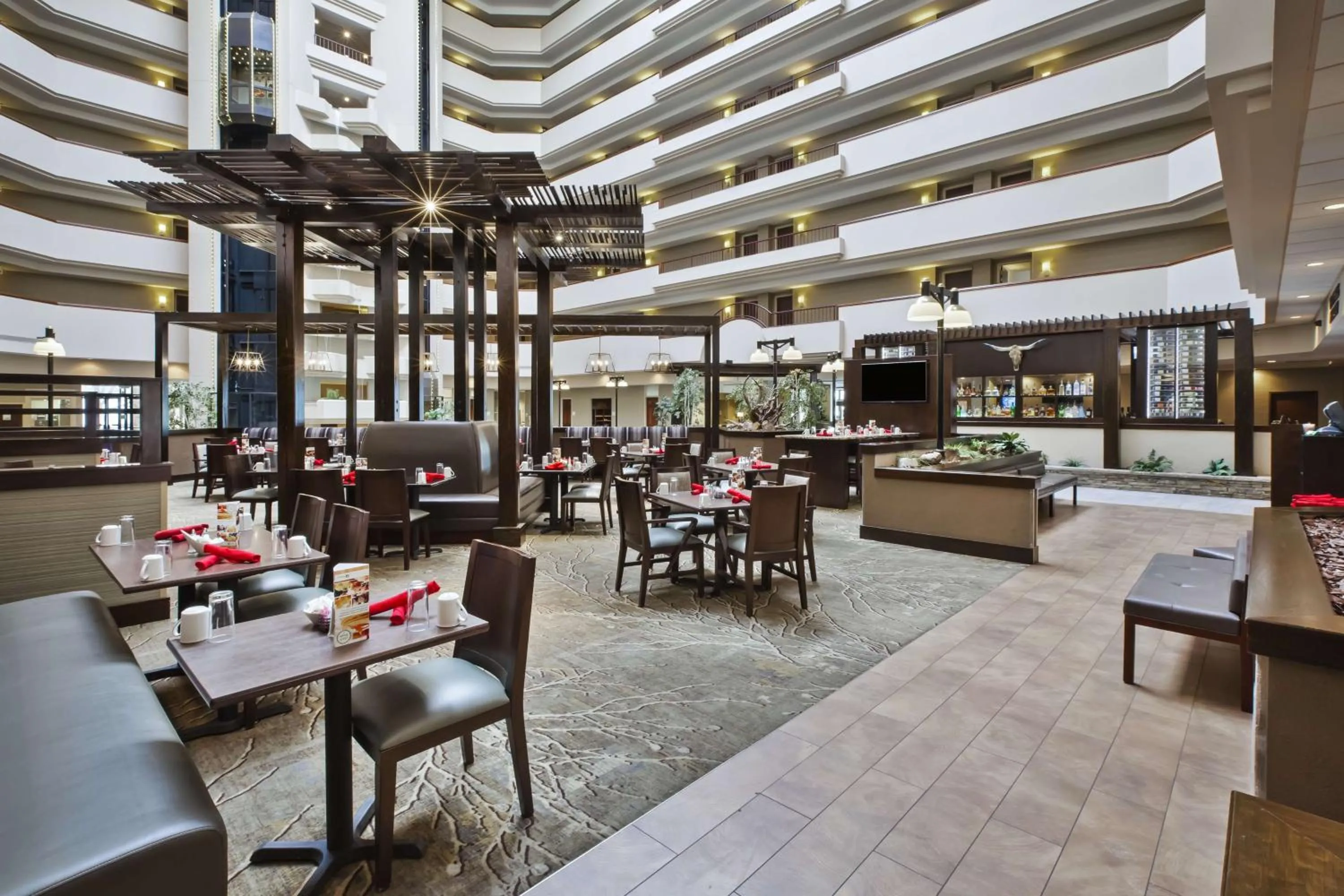 Restaurant/places to eat in DoubleTree by Hilton Rapid City Downtown Convention Center