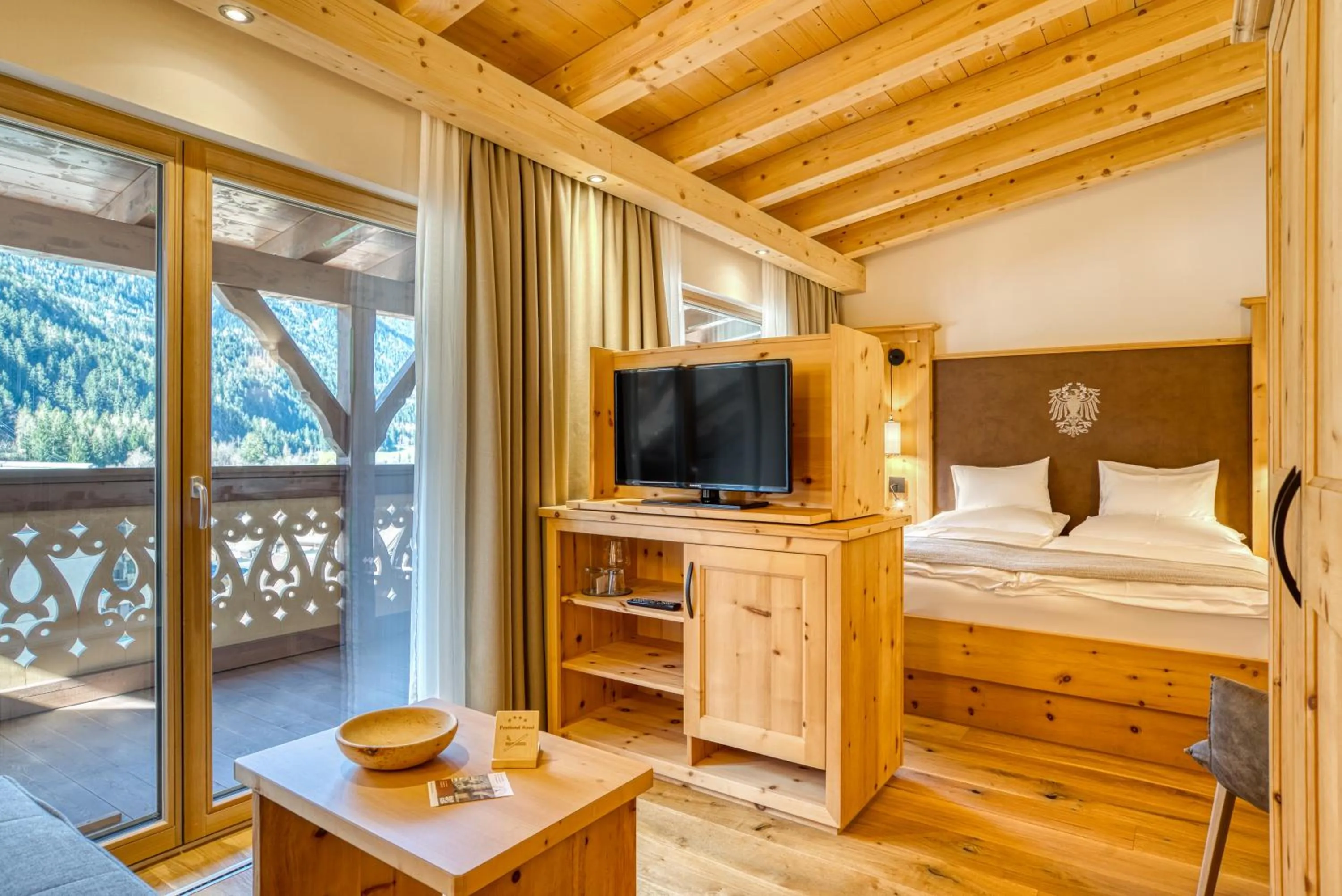 Bedroom, Bed in Posthotel Kassl 4-Sterne-Superior