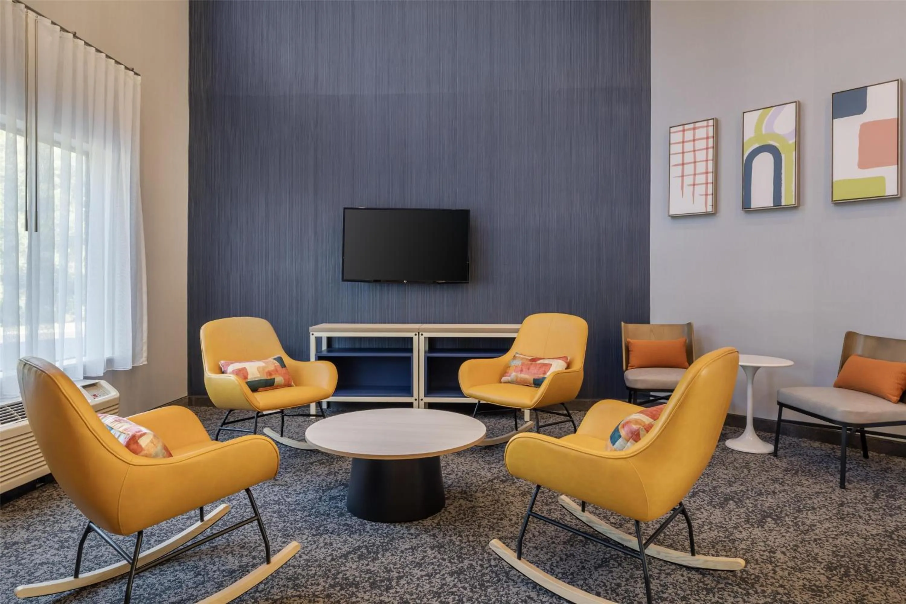 Lobby or reception in Spark by Hilton La Crosse Onalaska