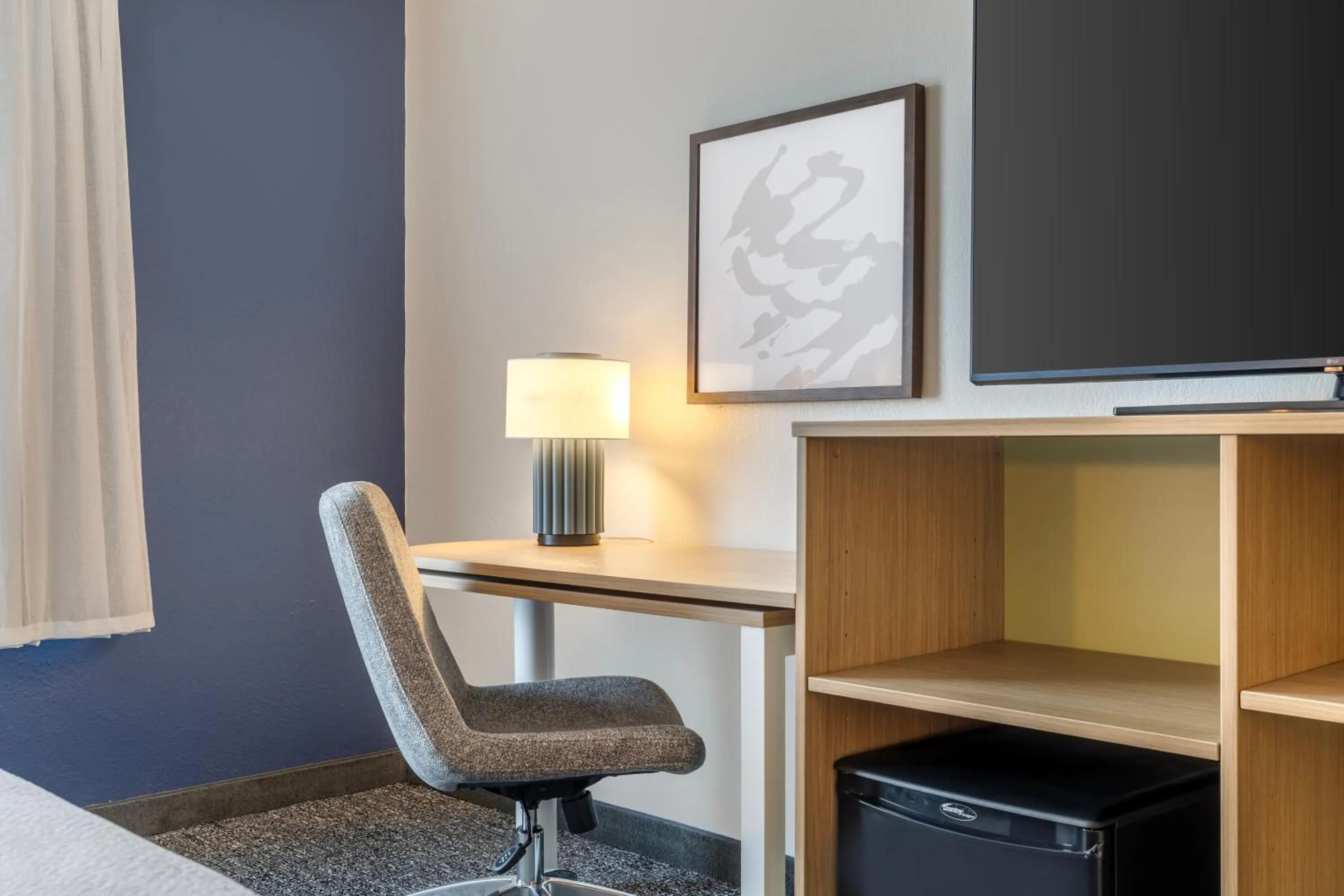 Bedroom in Spark by Hilton La Crosse Onalaska