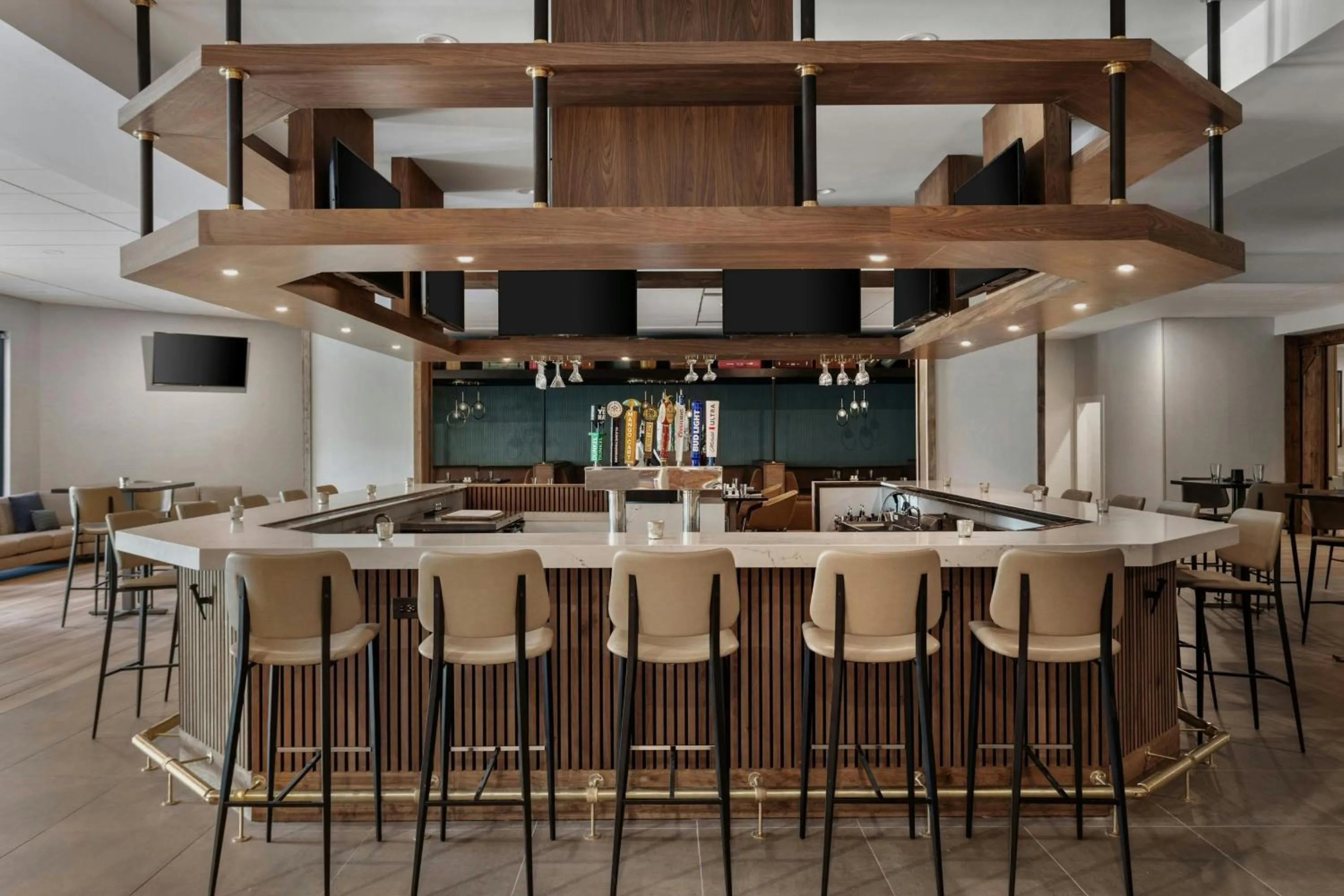 Lounge or bar in Delta Hotels by Marriott Bristol