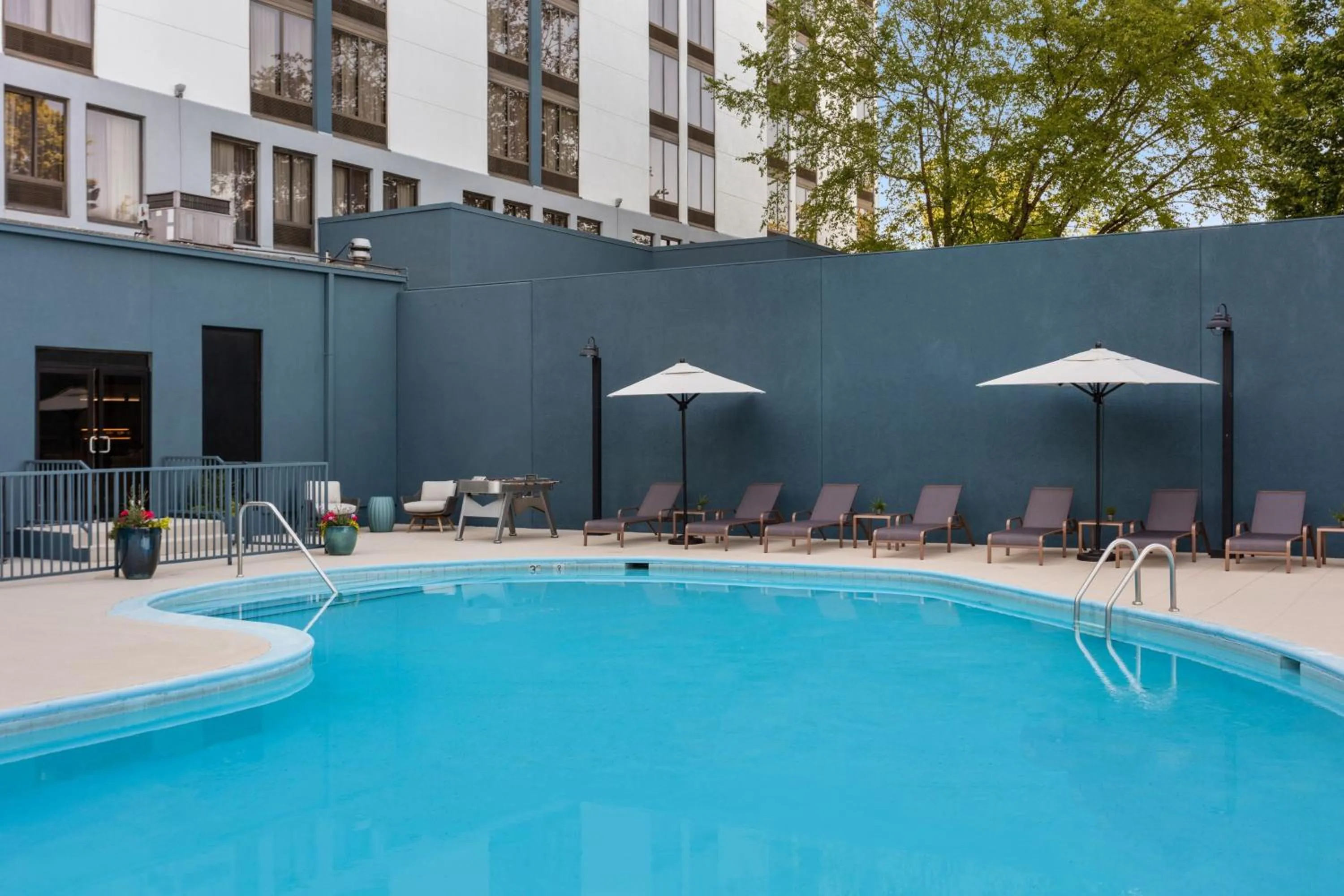 Swimming pool in Delta Hotels by Marriott Bristol