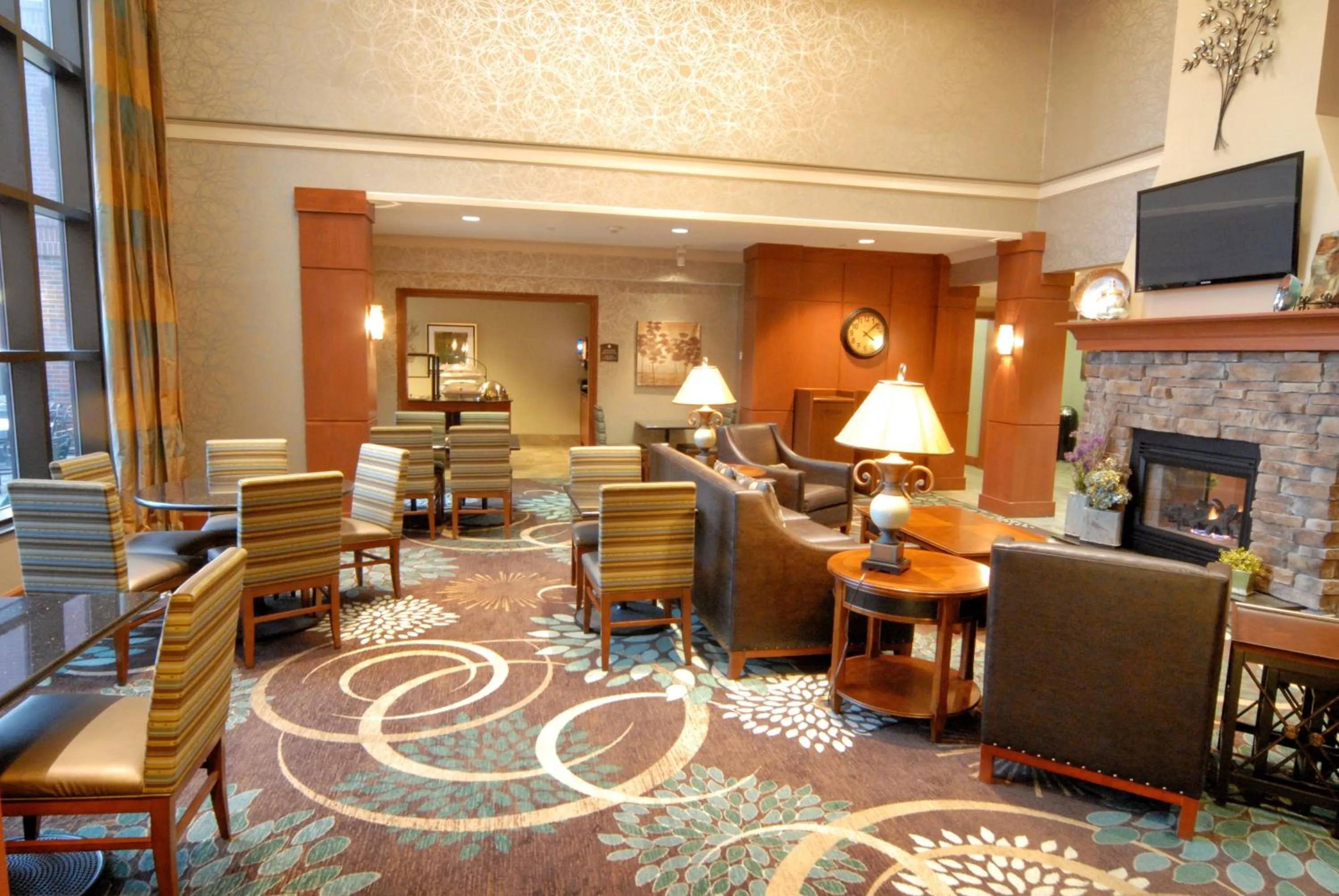 Lobby or reception in Aspen Suites - Rochester