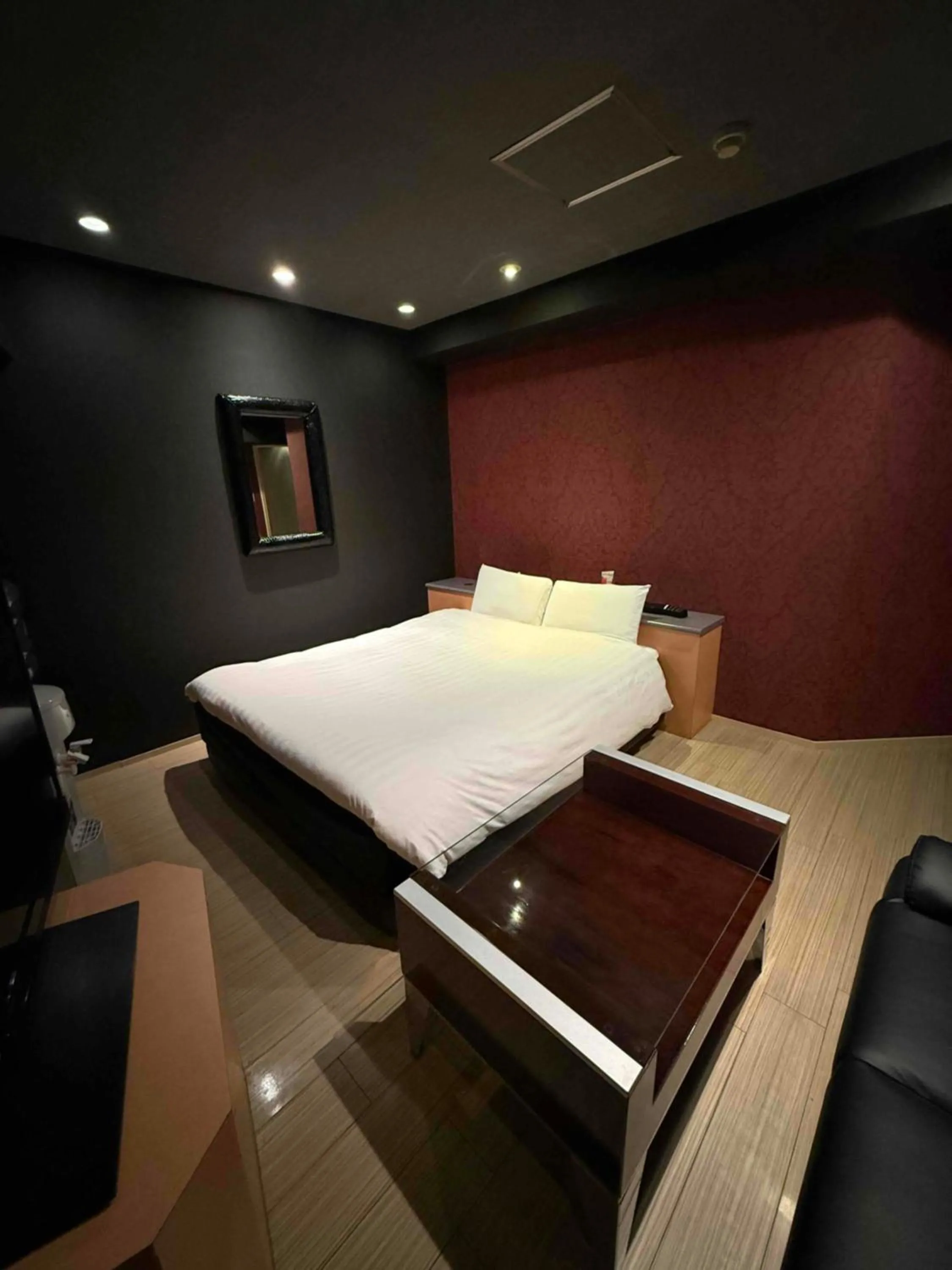 Bed in Nuda by H-Seven (Adult Only)