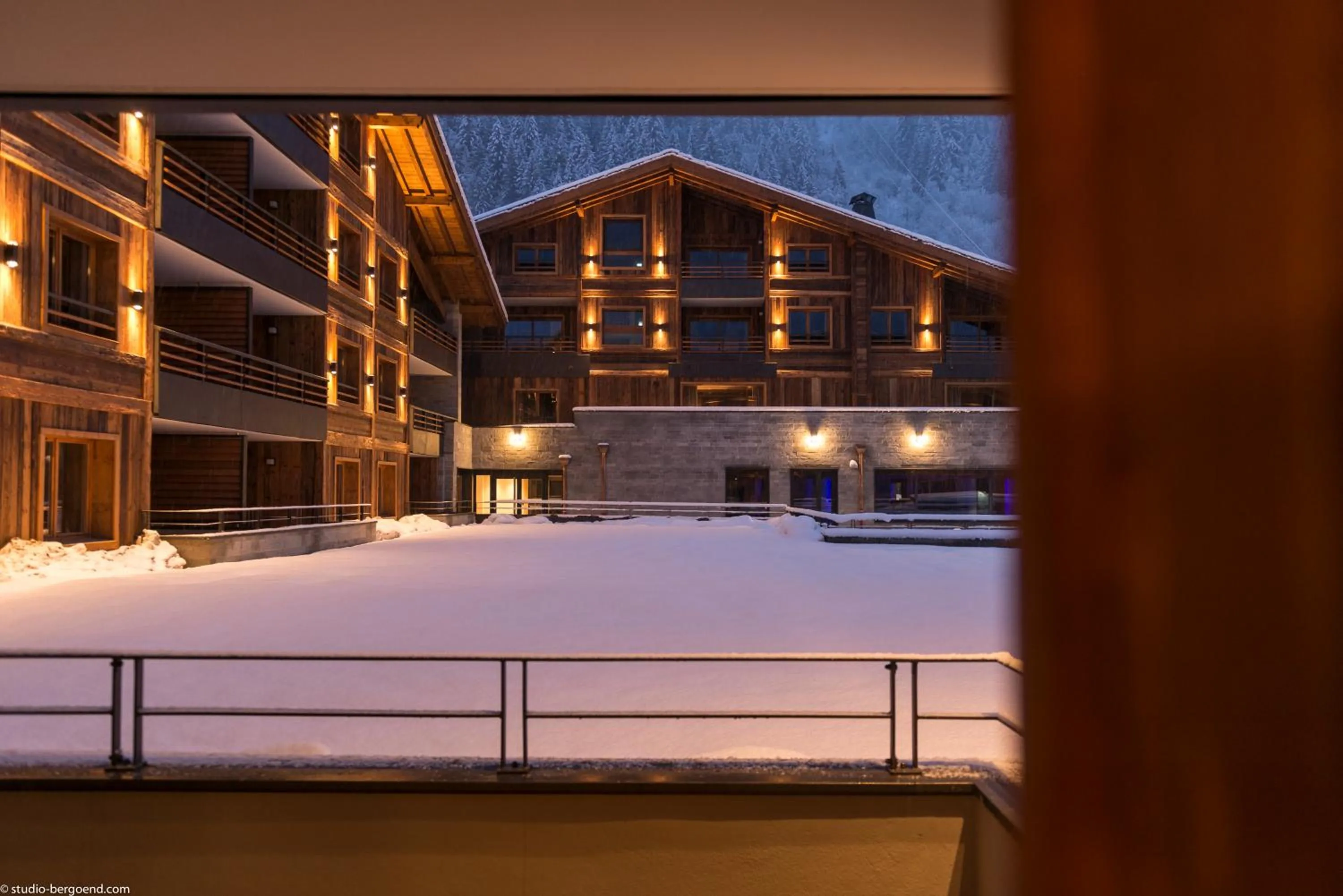 Property building in MGM Hôtels & Résidences - Résidence Le Cristal de Jade