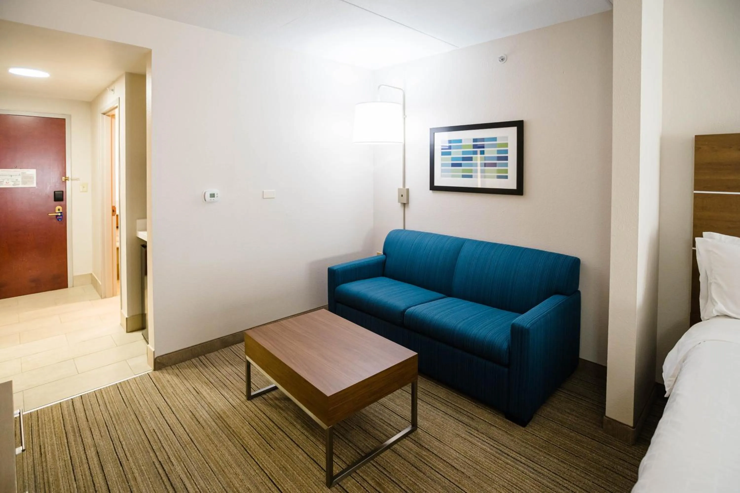 Bedroom, Bed in Holiday Inn Express & Suites Knoxville-Farragut by IHG