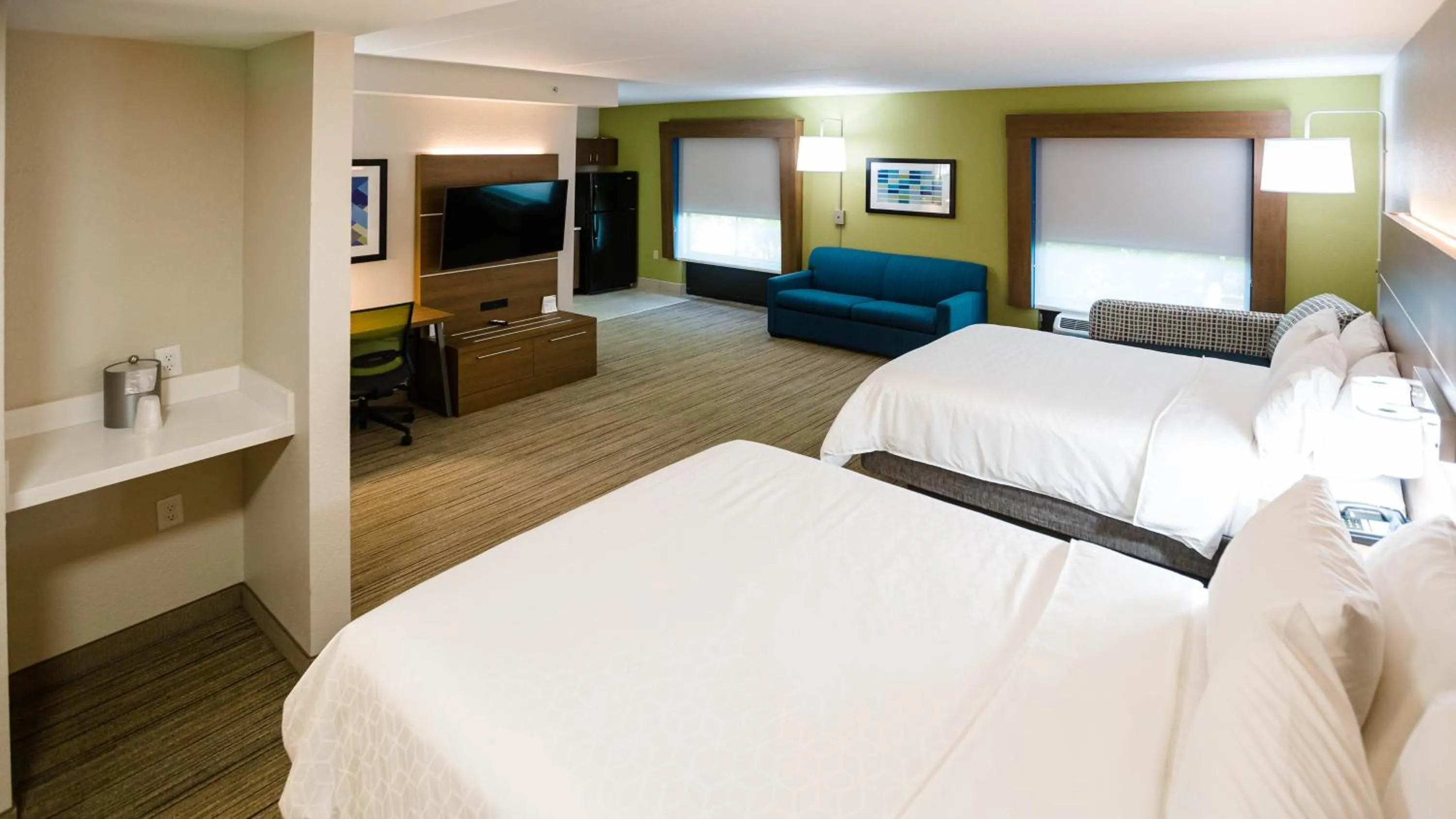 Bedroom, Bed in Holiday Inn Express & Suites Knoxville-Farragut by IHG