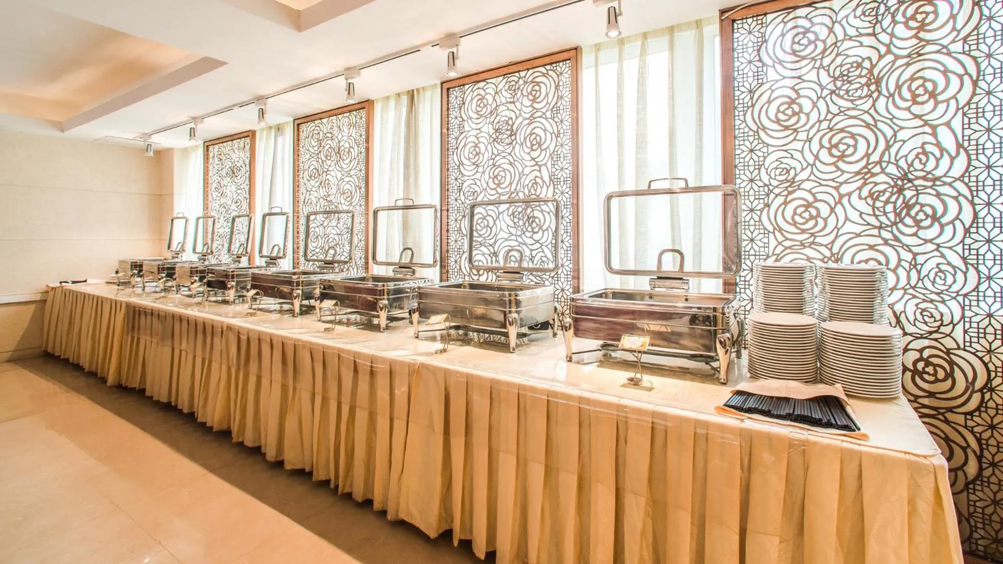 Restaurant/places to eat in Guangzhou Jin Wan Li Business Hotel