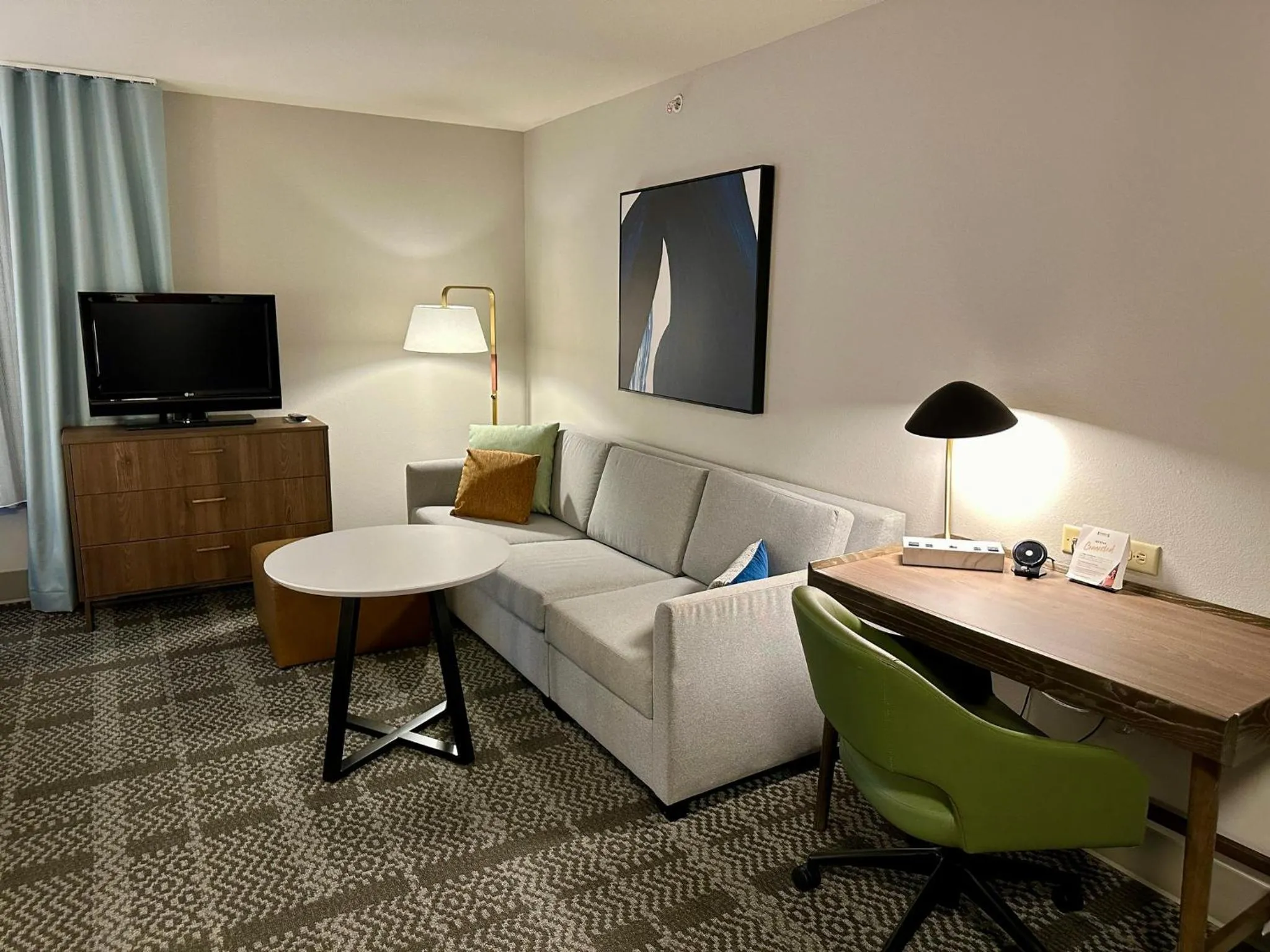 Photo of the whole room in Staybridge Suites Milwaukee West-Oconomowoc by IHG