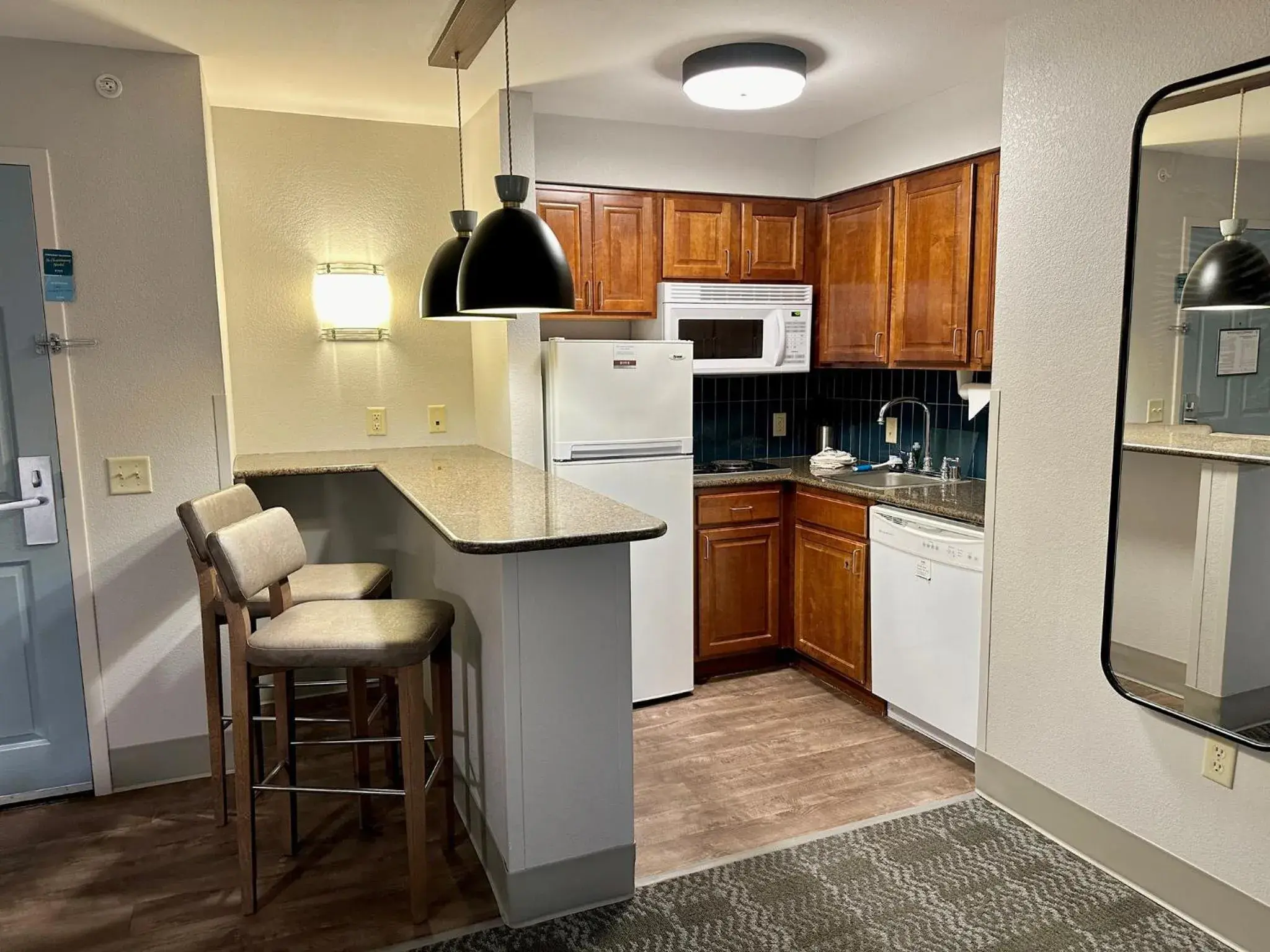 One-Bedroom King Suite in Staybridge Suites Milwaukee West-Oconomowoc by IHG One-Bedroom King Suite in Staybridge Suites Milwaukee West-Oconomowoc by IHG