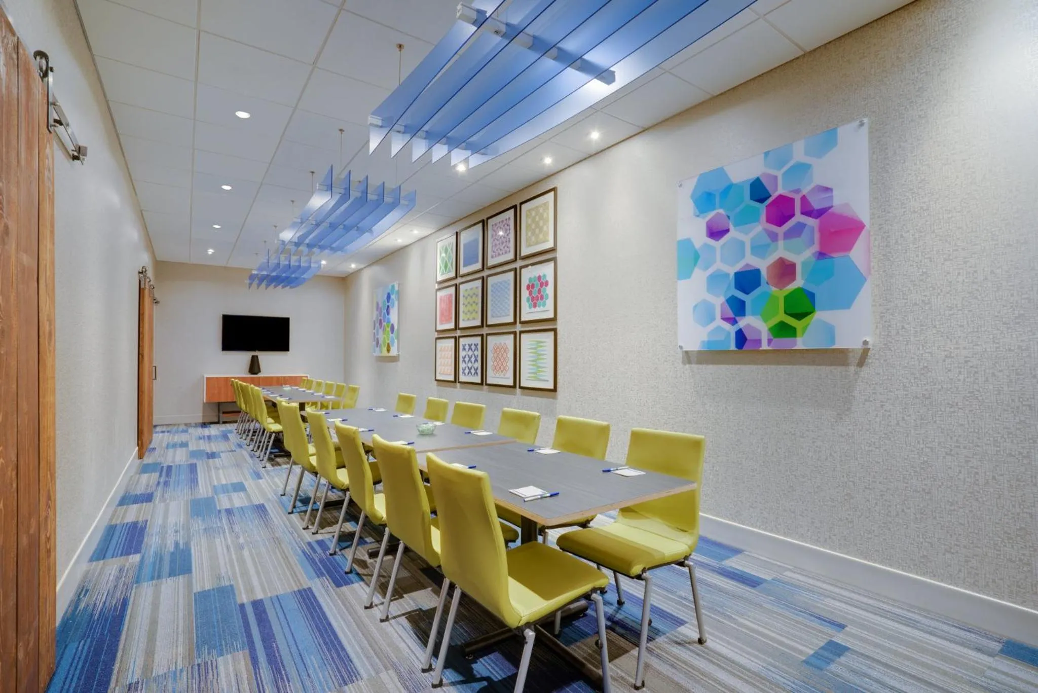 Meeting/conference room in Holiday Inn Express & Suites Ft. Washington - Philadelphia by IHG