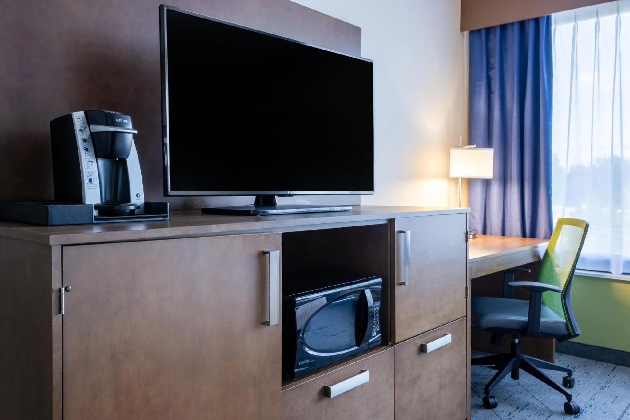 Photo of the whole room in Holiday Inn Express & Suites Ft. Washington - Philadelphia by IHG