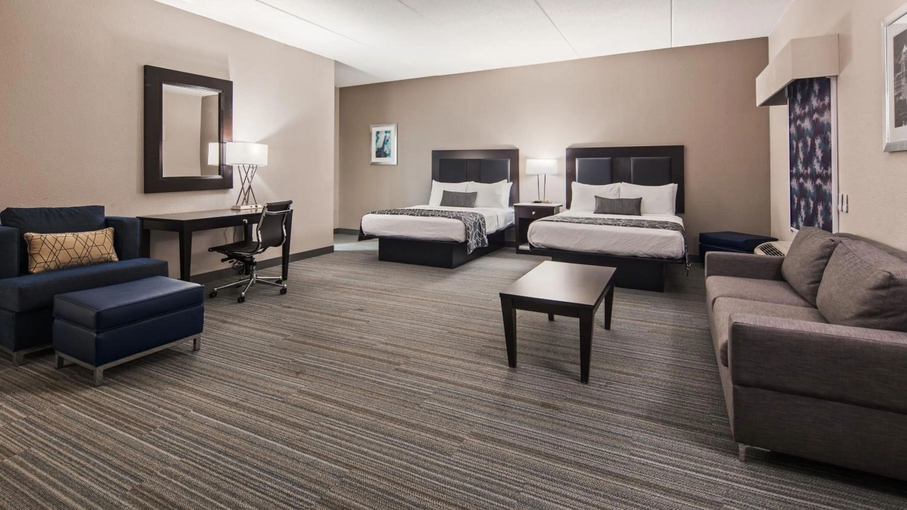 Photo of the whole room, Bed in Best Western Plus Wilkes Barre-Scranton Airport Hotel