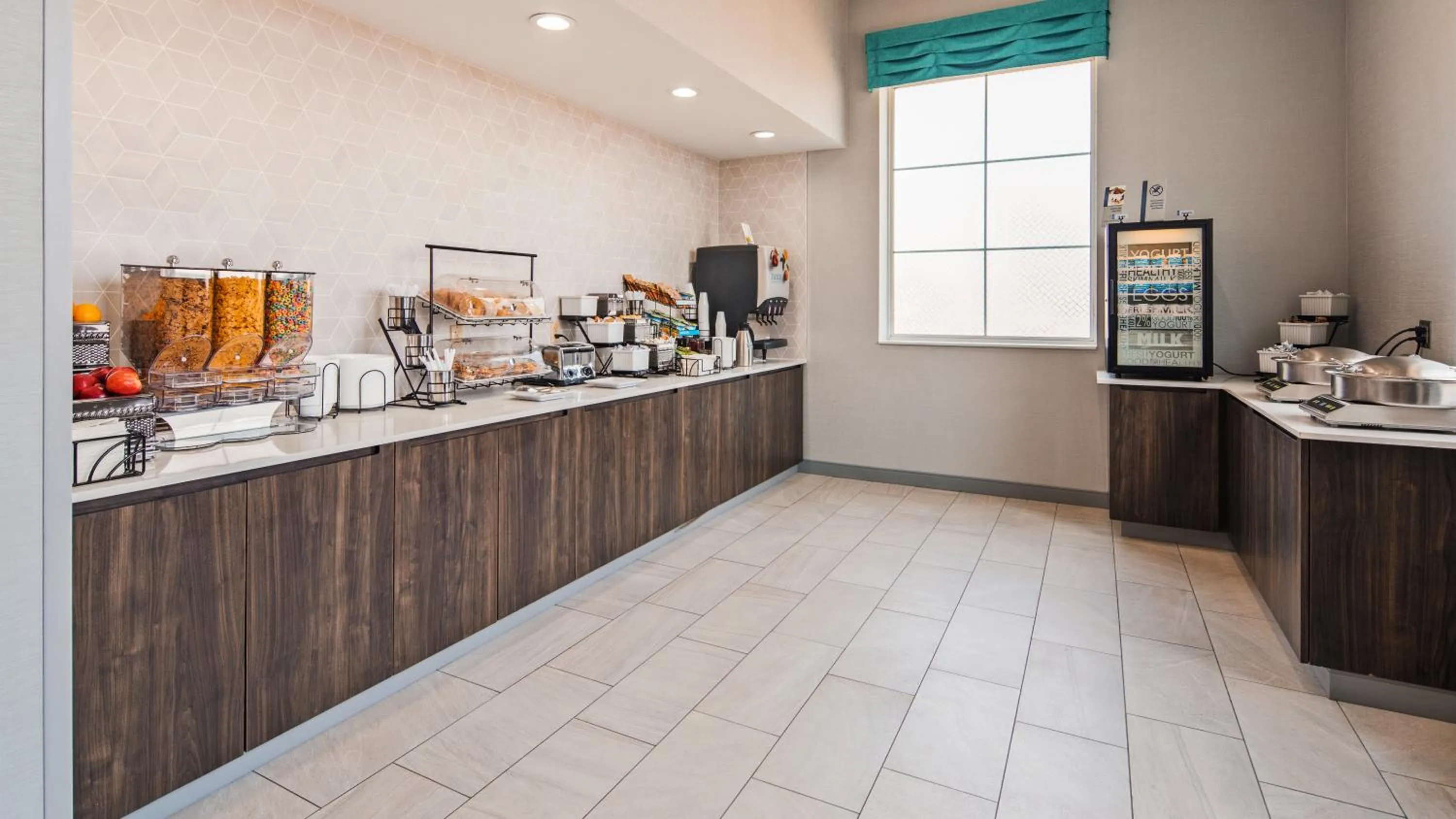 Food in Best Western Plus Wilkes Barre-Scranton Airport Hotel