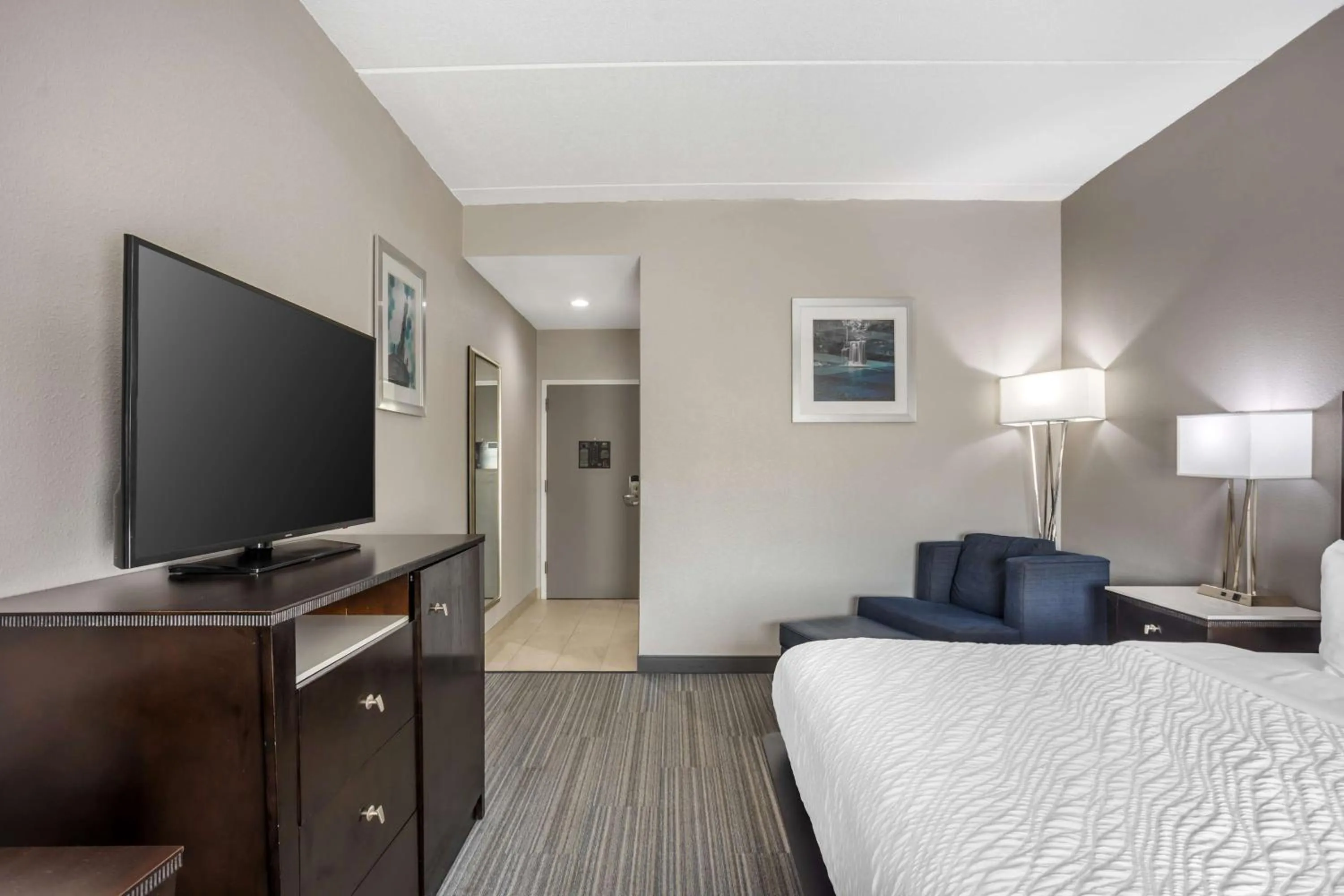 Bedroom, Bed in Best Western Plus Wilkes Barre-Scranton Airport Hotel