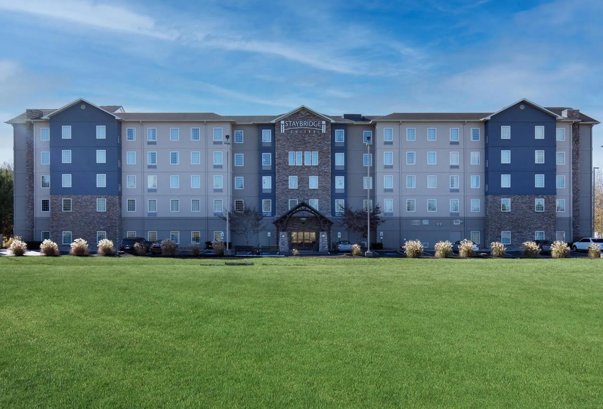 Property building in Staybridge Suites-Knoxville Oak Ridge by IHG