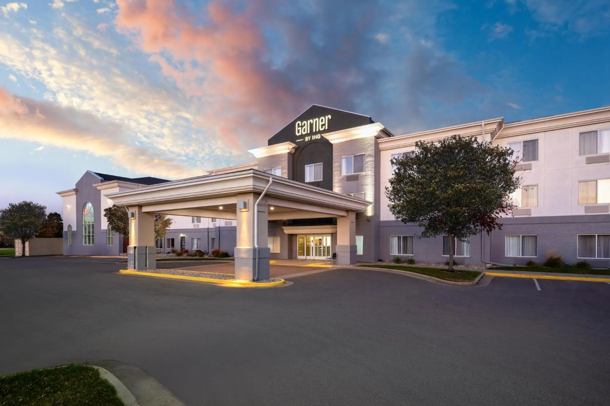 Property building in Garner Hotel Brookings by IHG