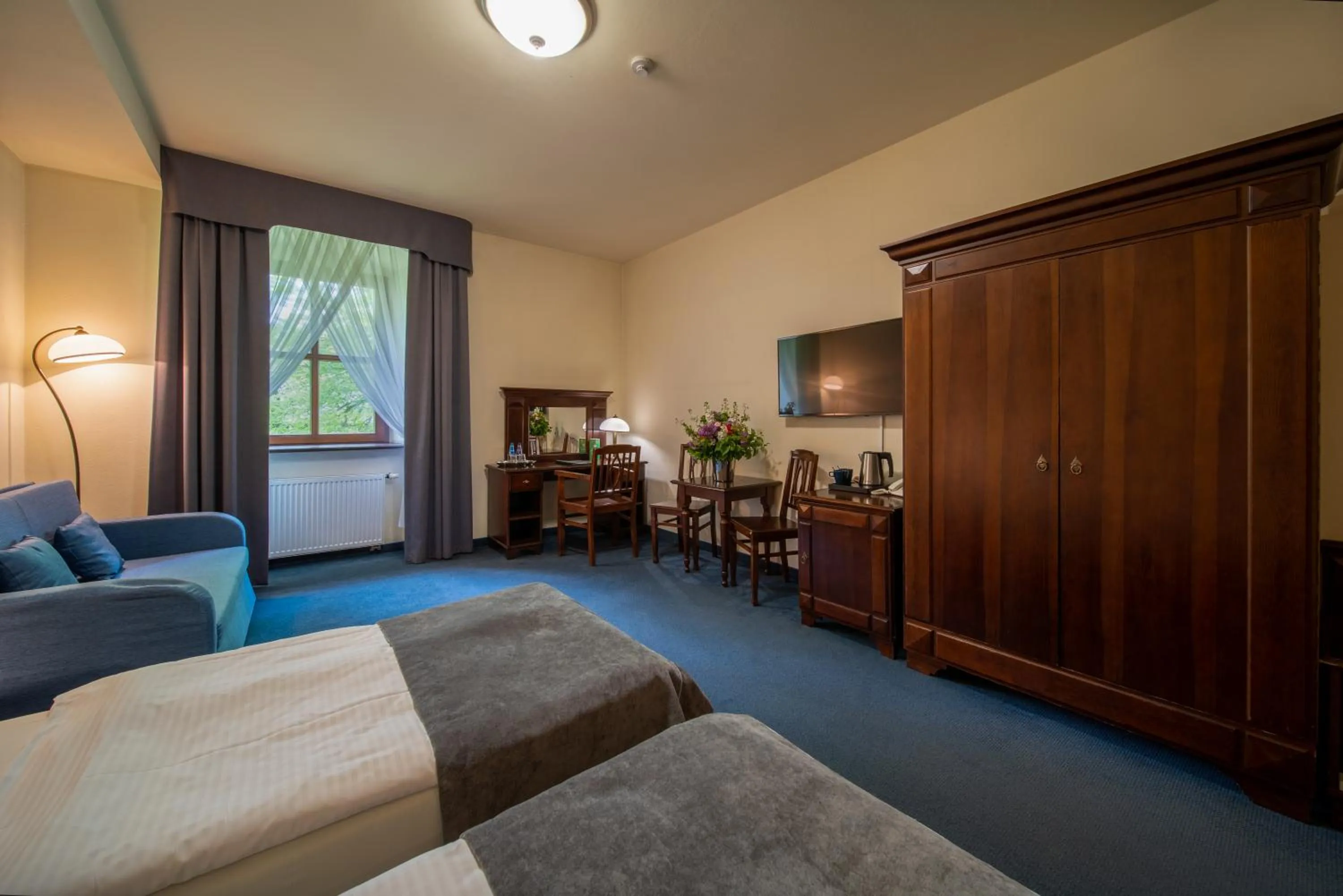 Family in Zamek Kliczków