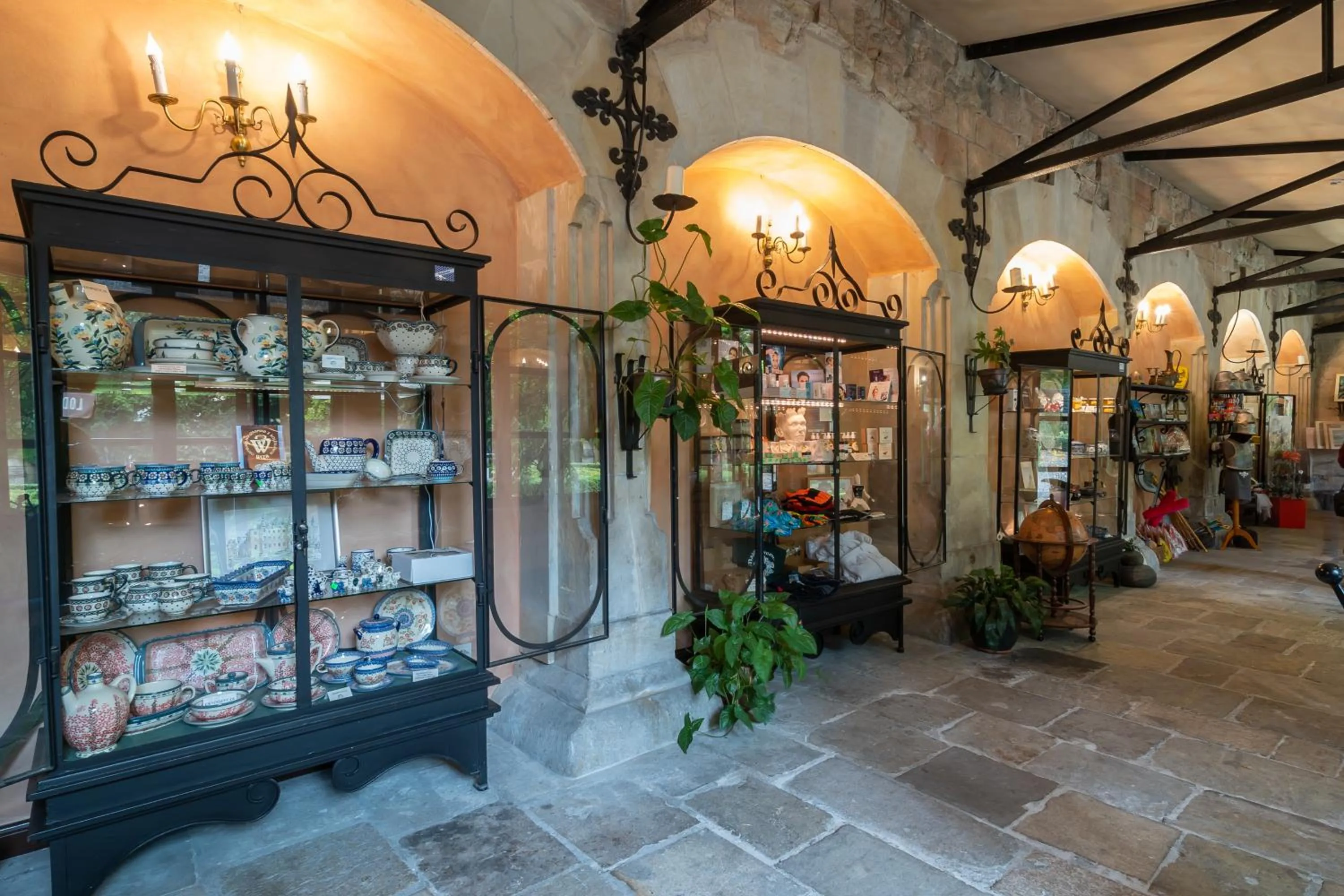 Property building in Zamek Kliczków